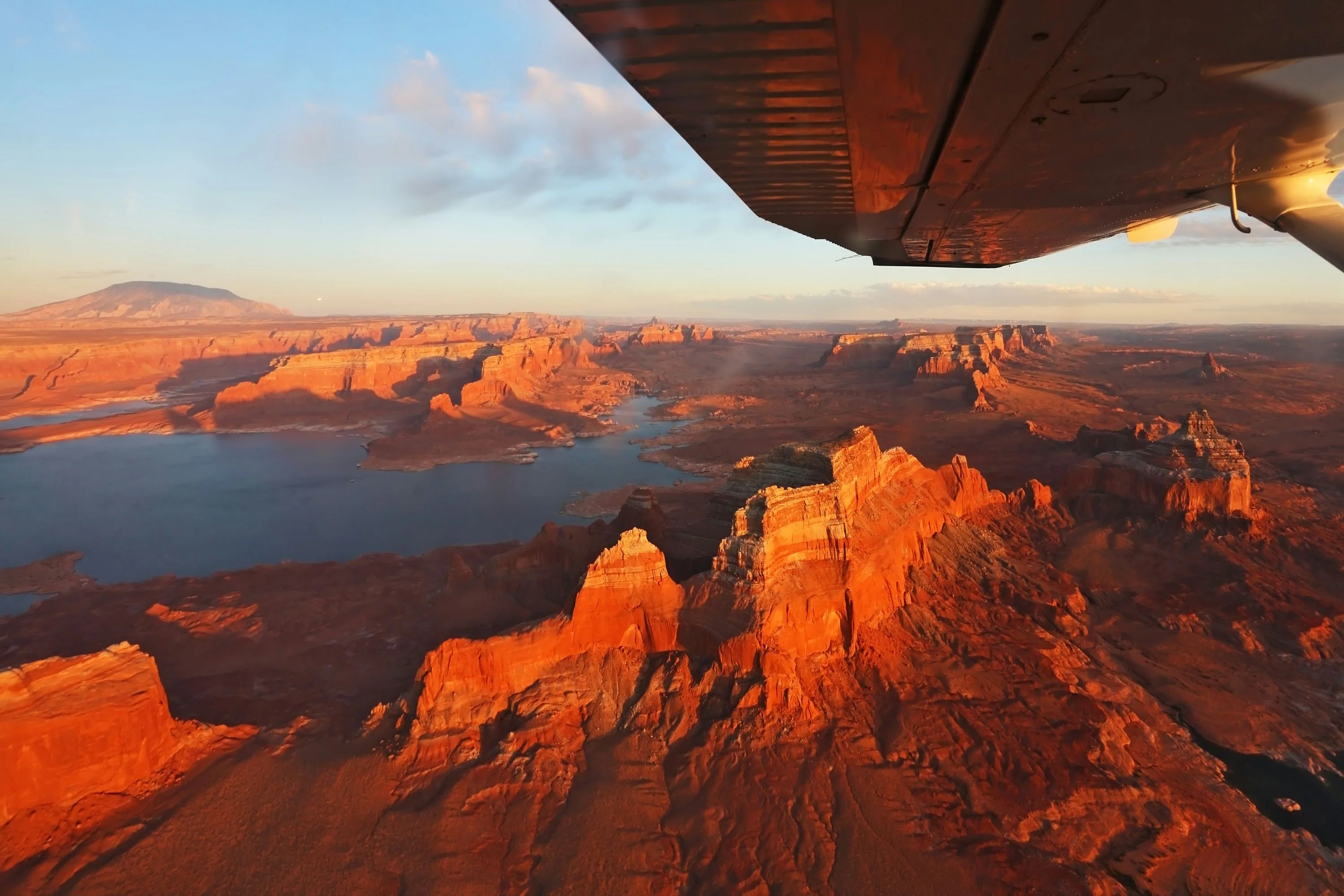 Antelope Canyon & Horseshoe Bend Expedition Tour from Las Vegas - Image 2