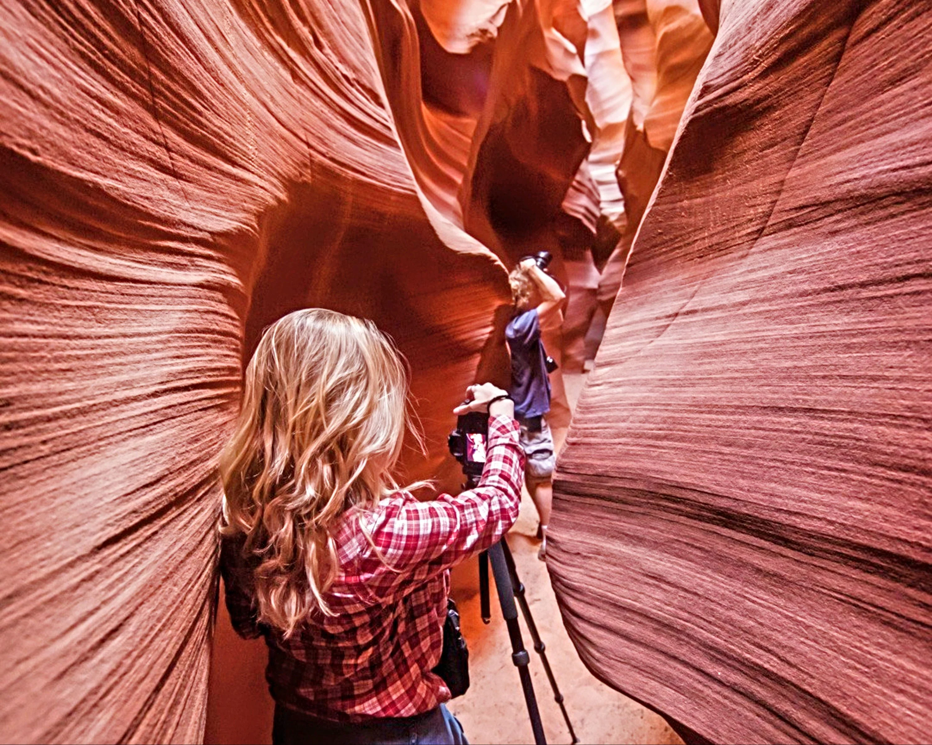 Antelope Canyon & Horseshoe Bend Expedition Tour from Las Vegas - Image 7