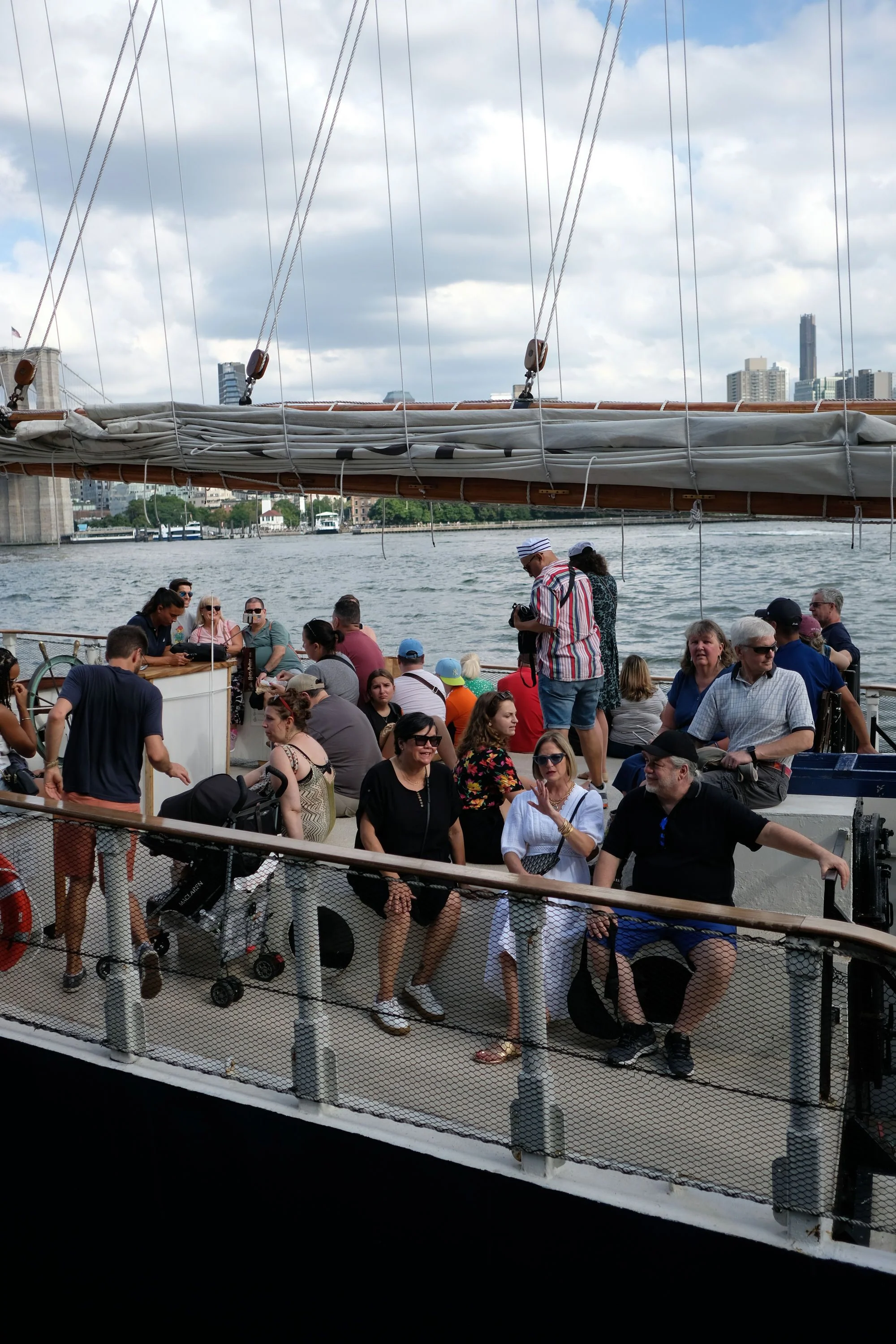 Beer Tasting Sail in NYC - Image 5