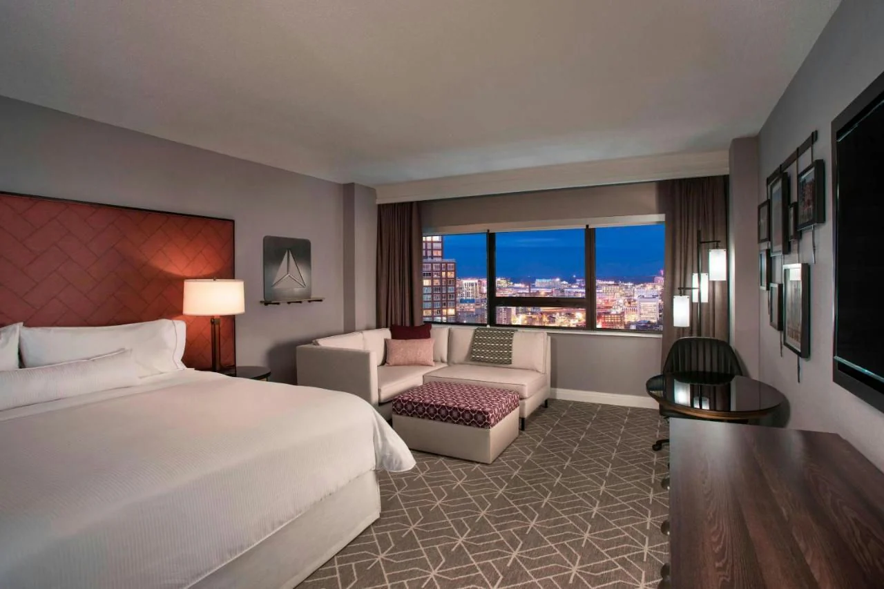 Boston Bliss: 1-Night Hotel Gift Experience - Image 10