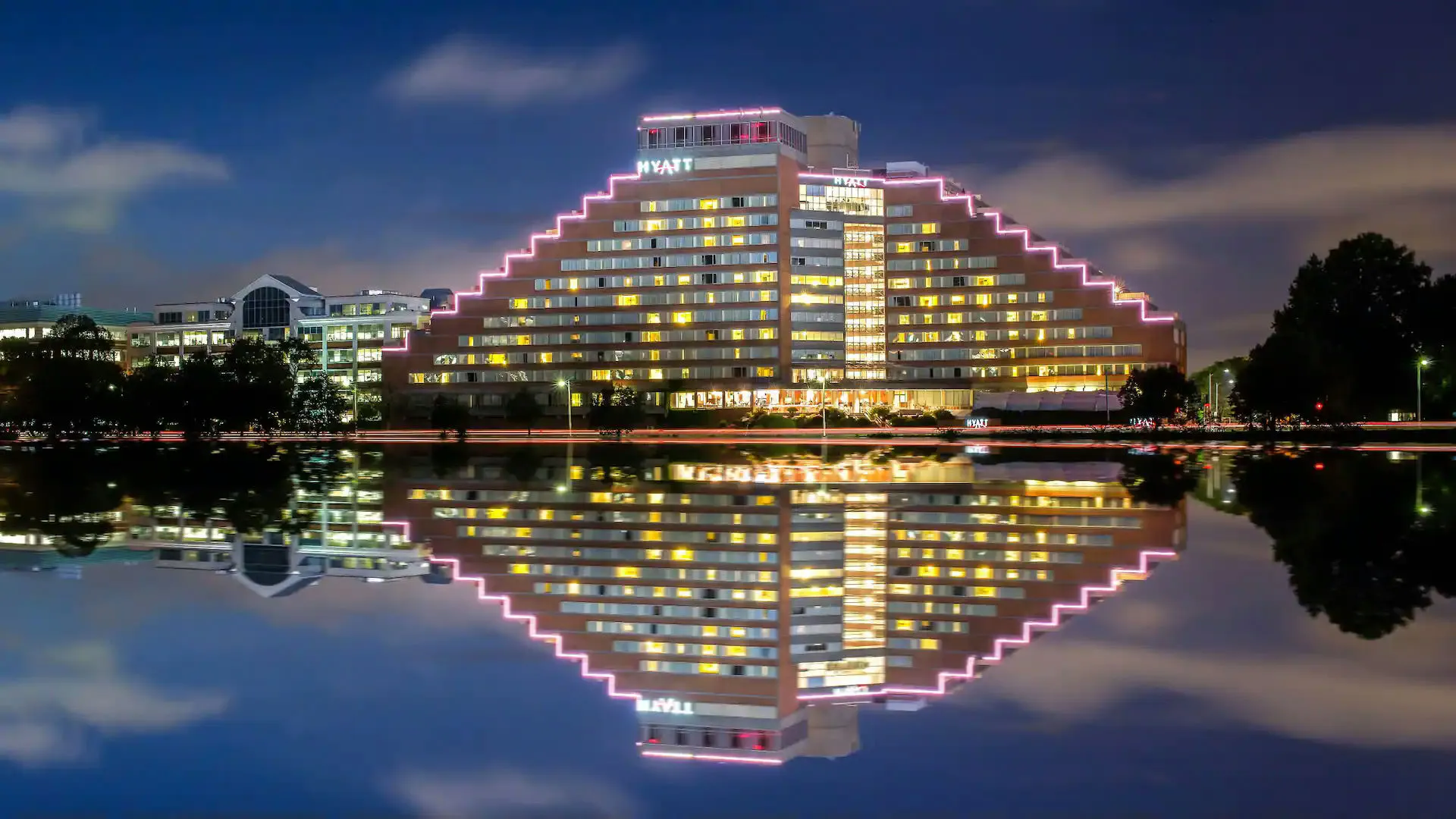Boston Bliss: 1-Night Hotel Gift Experience - Image 5