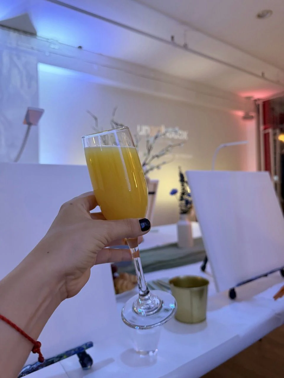 Brunch with Monet: Bottomless Mimosas & Painting in NYC - Image 9