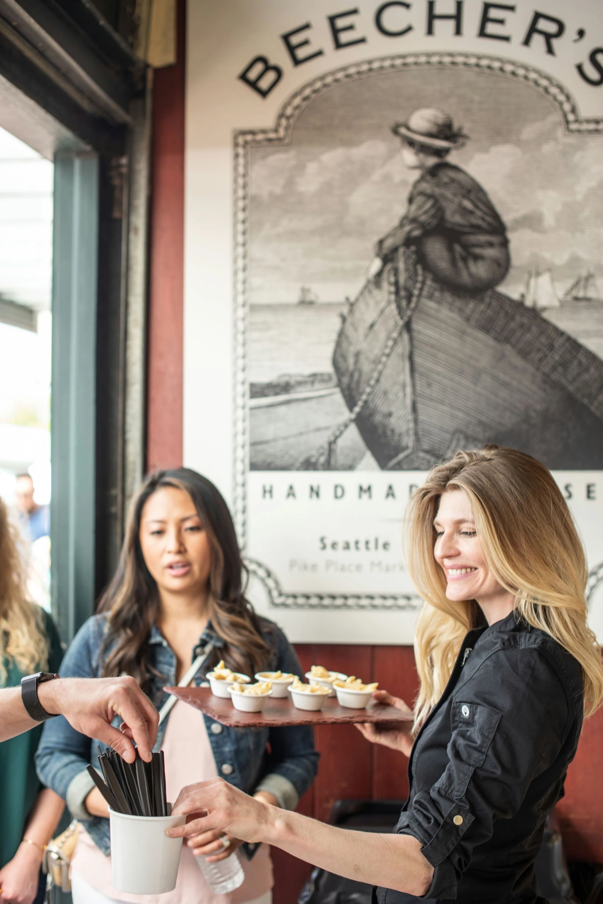 Chef Guided Tour of Pike Place Market - Image 8