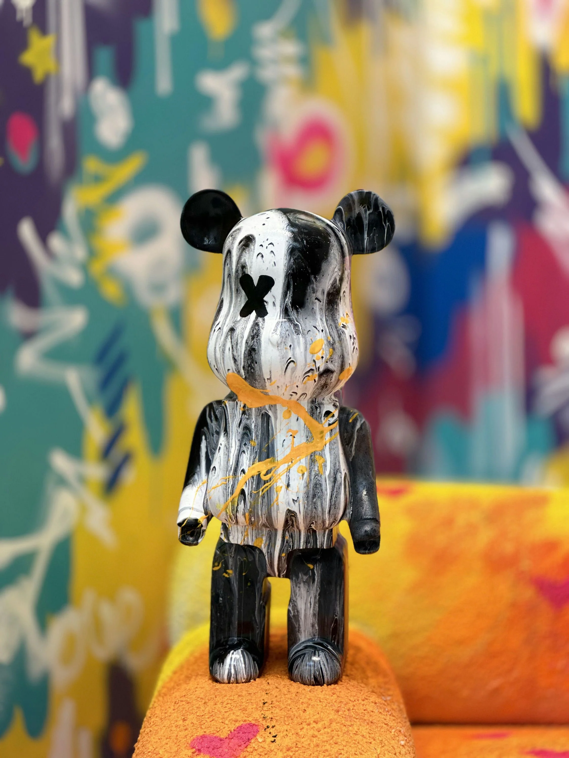 Chicago Fluid Bear Immersive Art Experience - Image 2