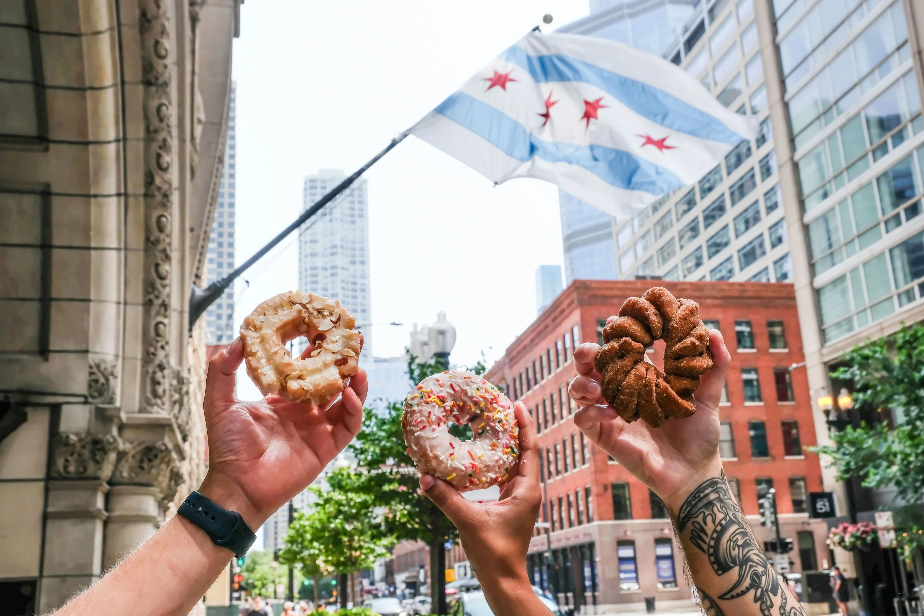 Original Downtown Chicago Donut Tour - Image 6