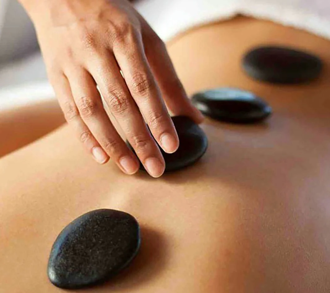 Couples Traditional Thai Massage with Hot Stone - Image 3