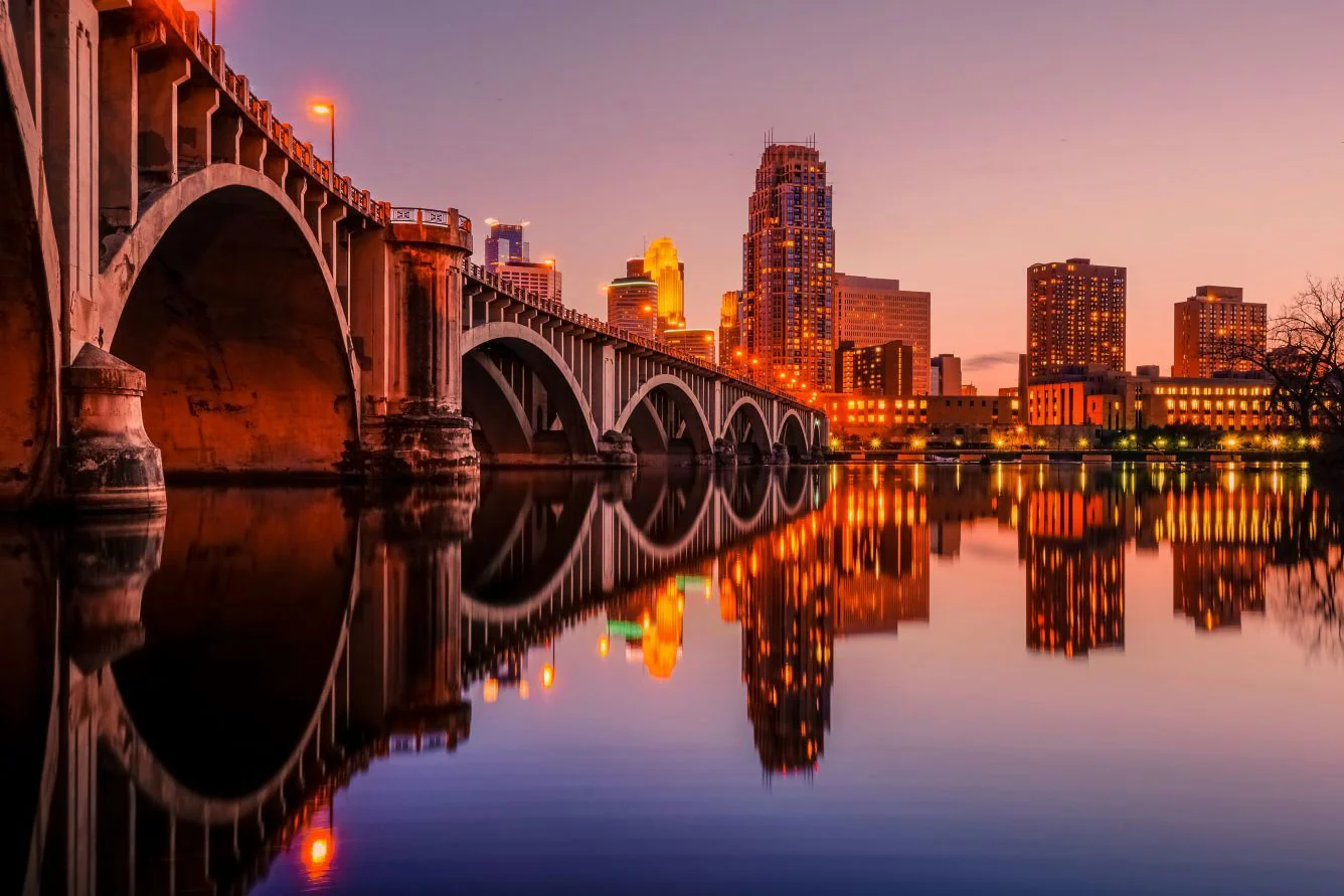Cozy Midwest Retreat: One-Night Hotel Experience - Image 12