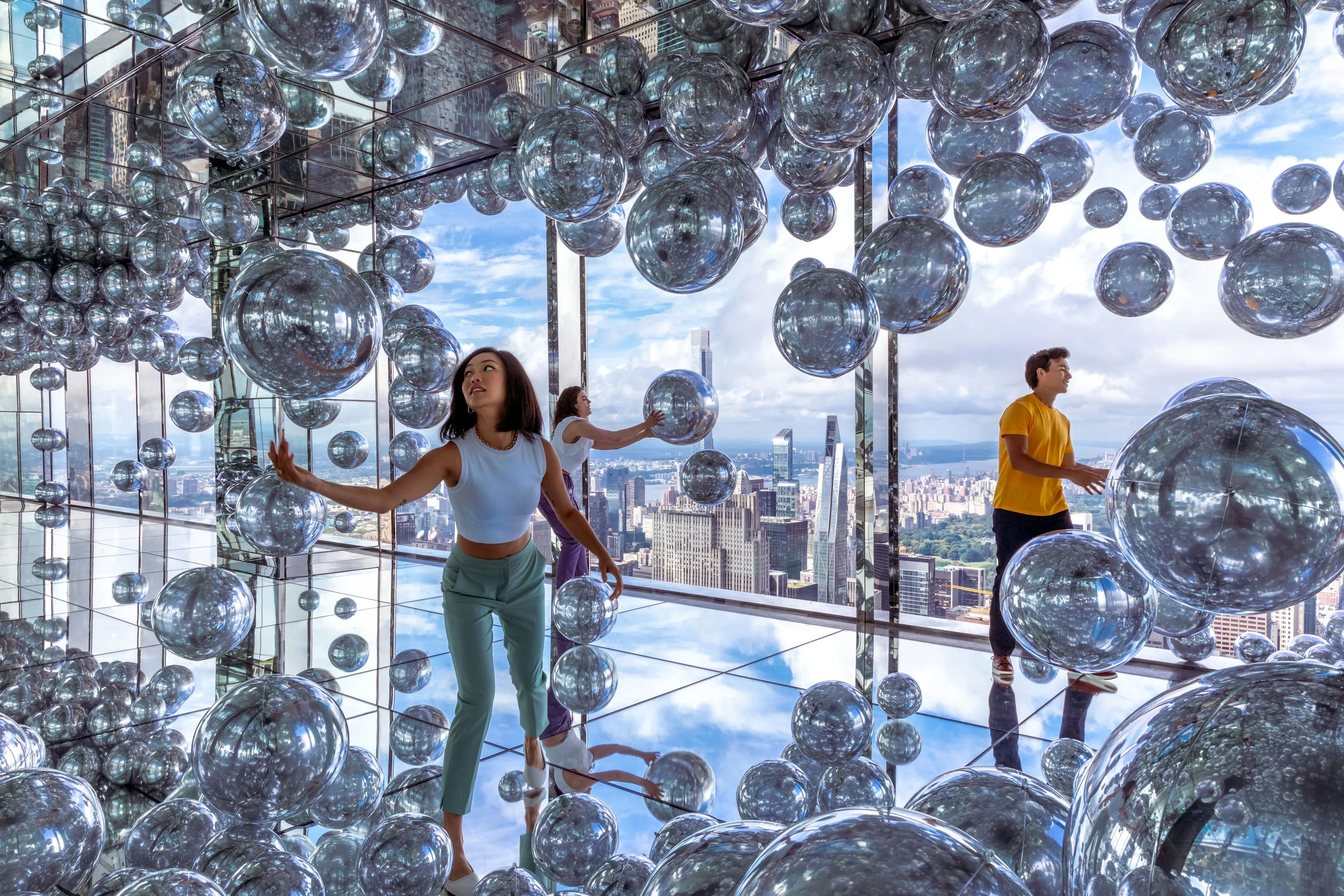 Date Night at SUMMIT One Vanderbilt with Signature Cocktail - Image 8