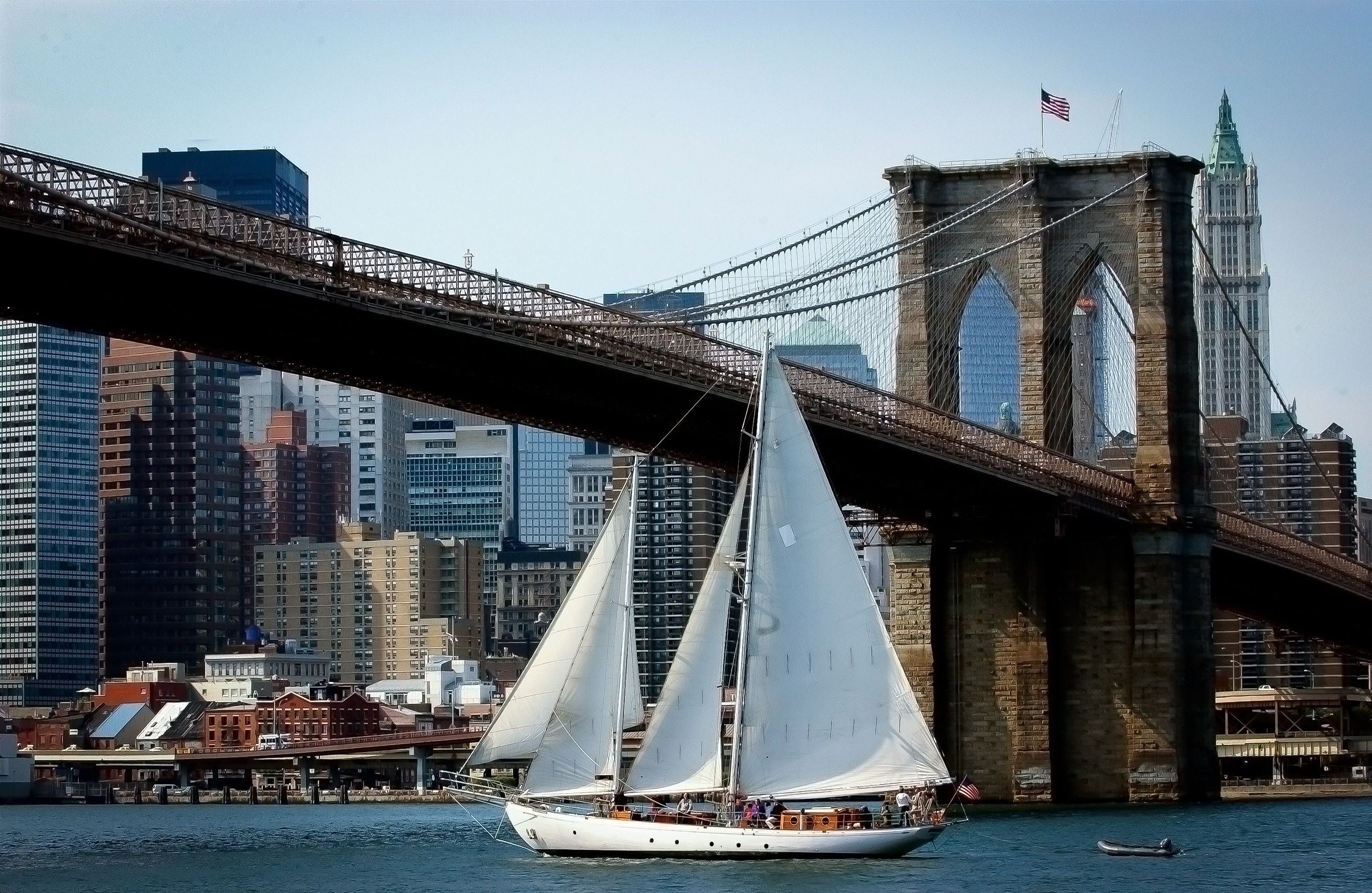 Manhattan Skyline Day Sail - Image 5