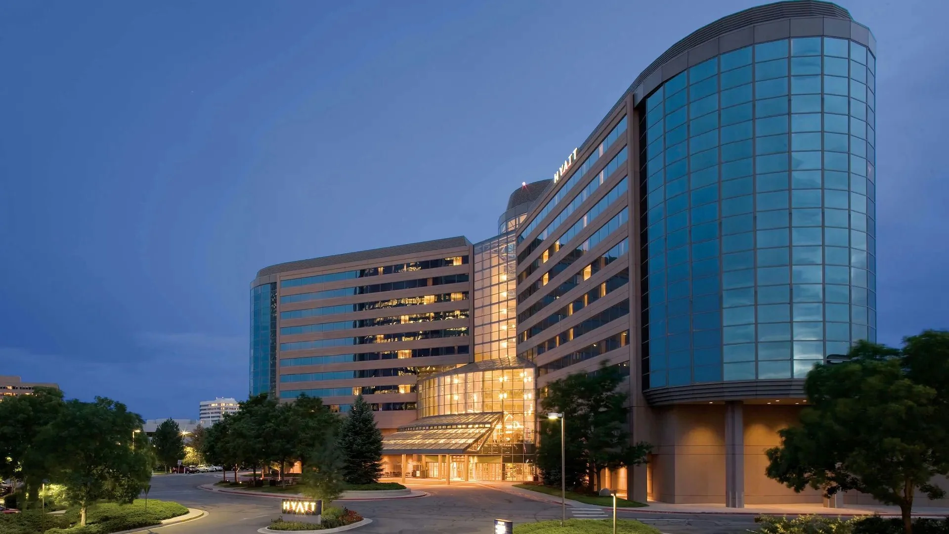 Denver Delight: Exclusive 2-Night Hotel Stay - Image 2