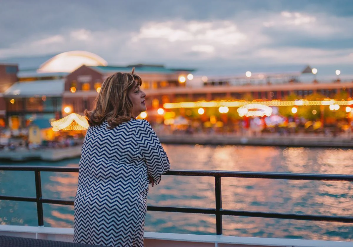 Saturday Signature Dinner Cruise on Lake Michigan - Image 2