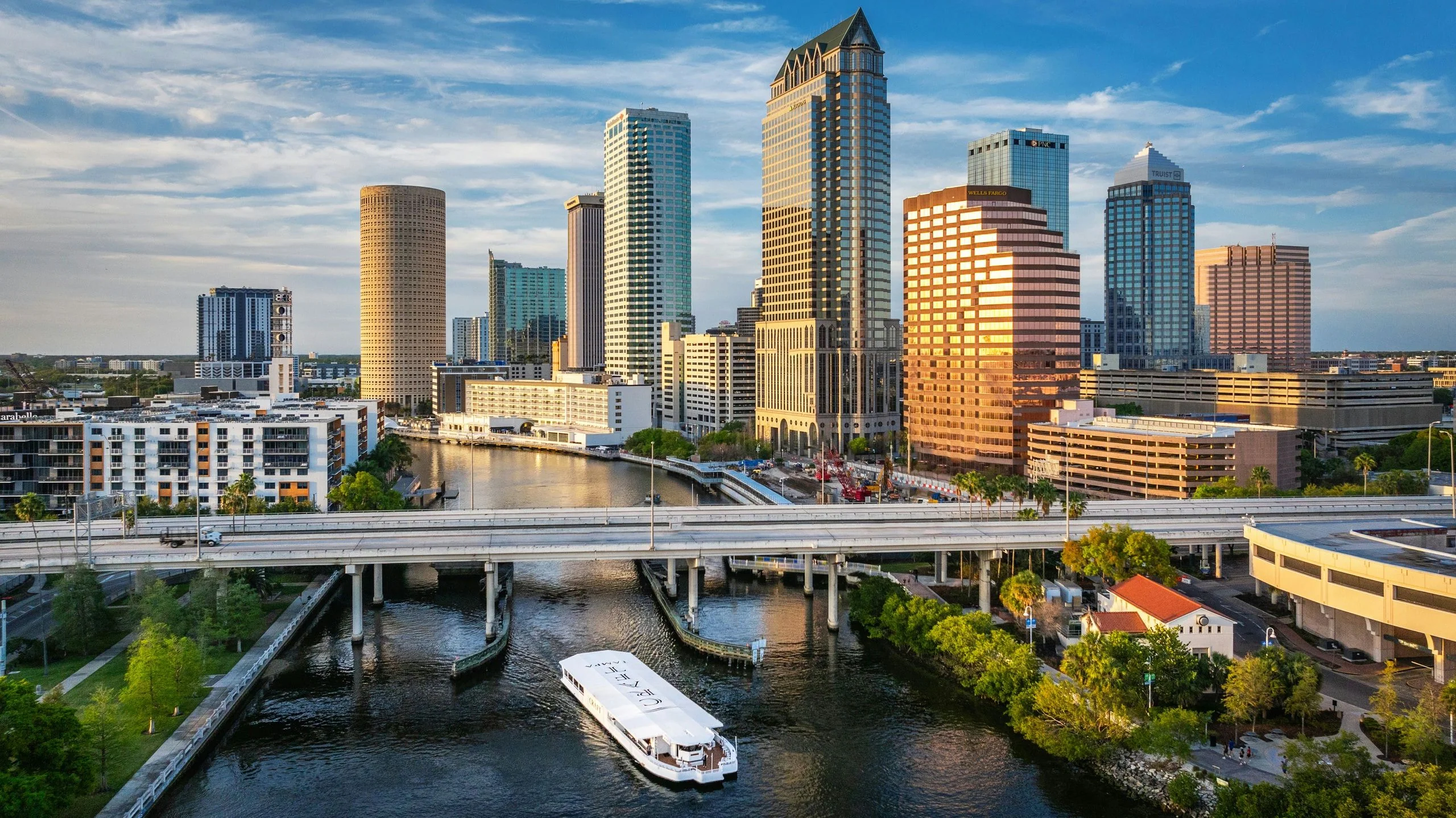 Dinner Cruise through the Heart of Tampa with Outdoor Seating - Image 2