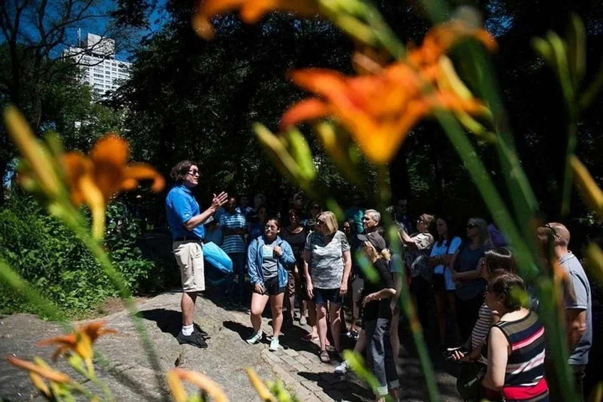 Discover NYC Private Luxury Van Tour - Image 3