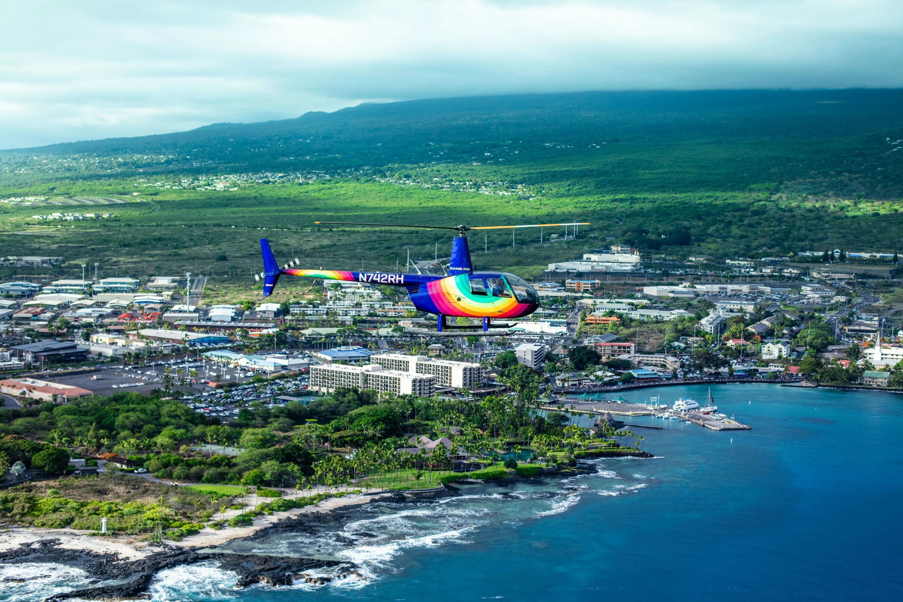 Doors off or on Kilauea Volcano Eruption Helicopter Tour - Image 15