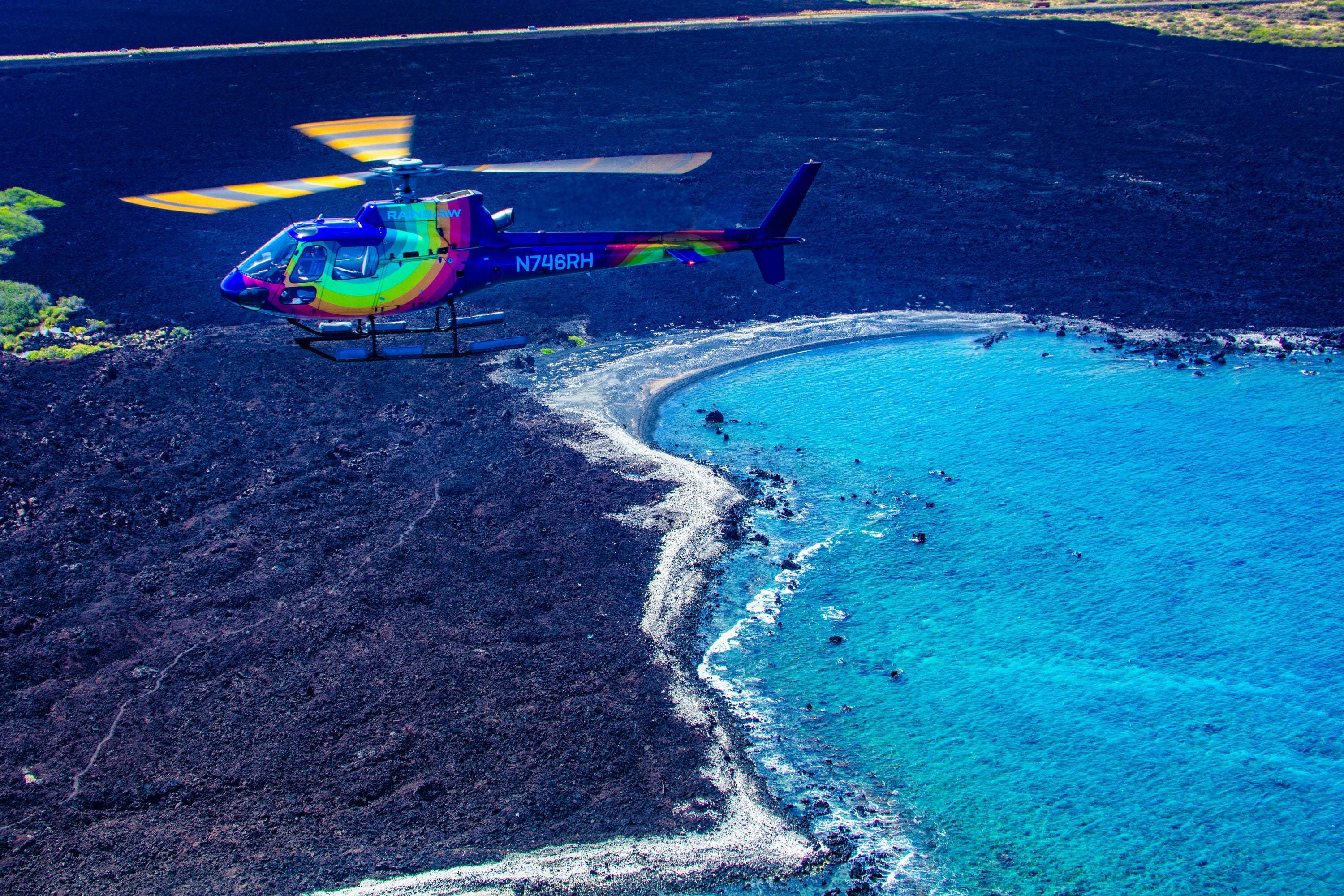 Doors off or on Kilauea Volcano Eruption Helicopter Tour - Image 19