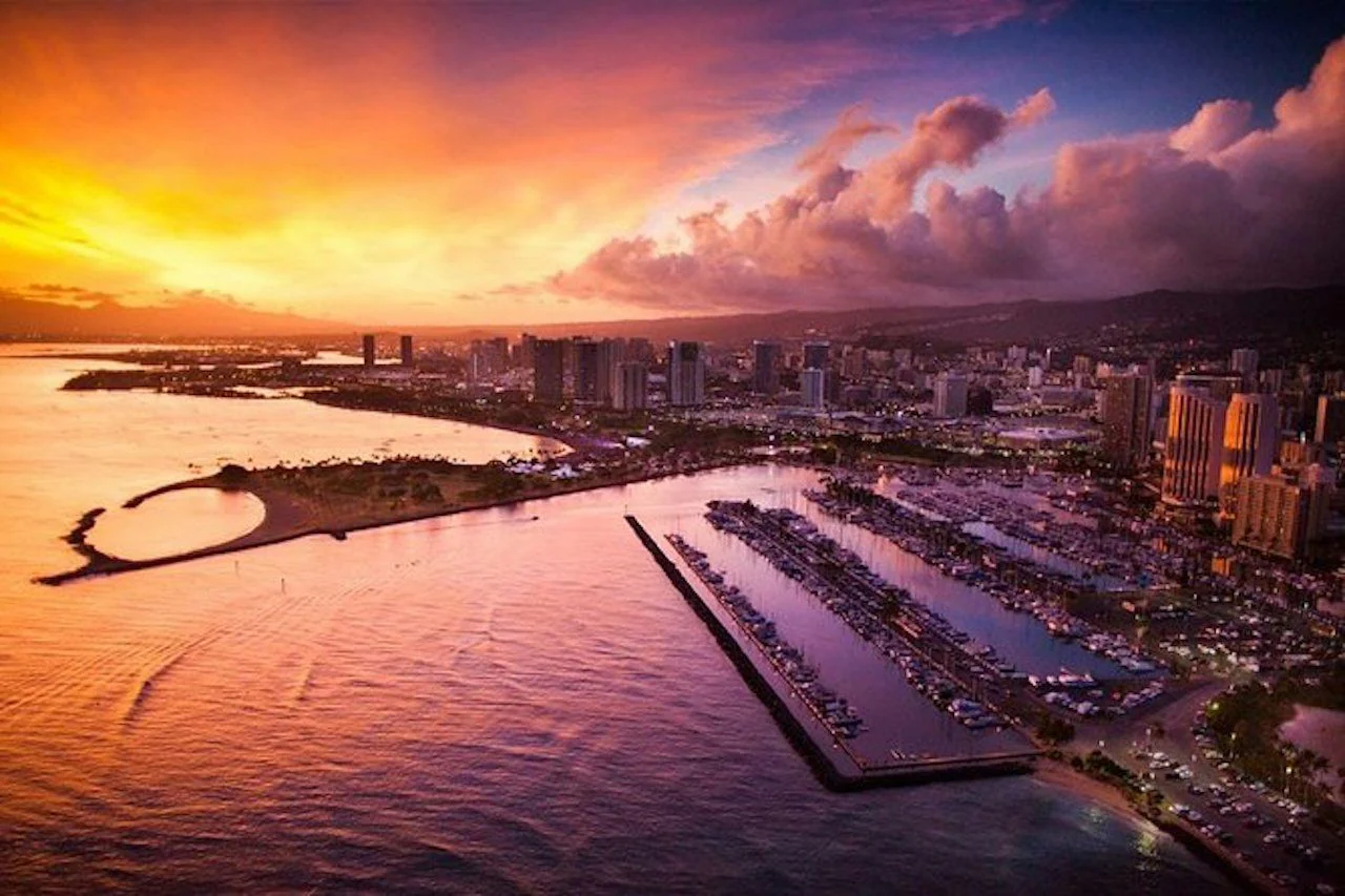 Doors Off Waikiki Sunset Helicopter Tour - Image 5