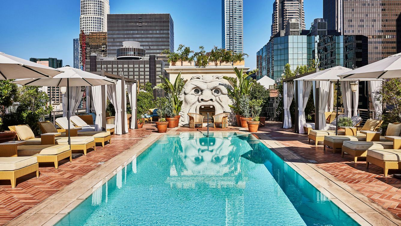 Dreamy LA Getaway: 1-Night Hotel Experience - Image 8