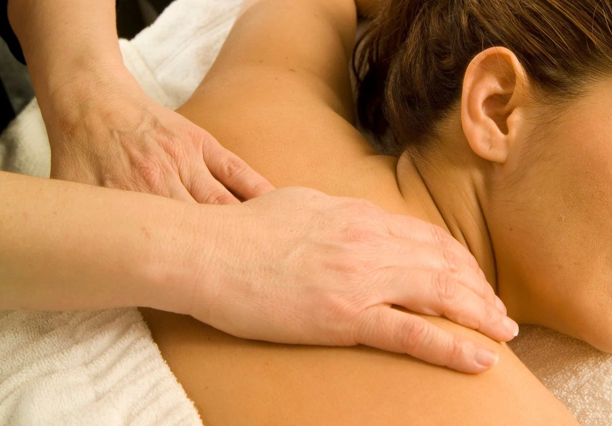 European Rose Body Mud Treatment - Image 3