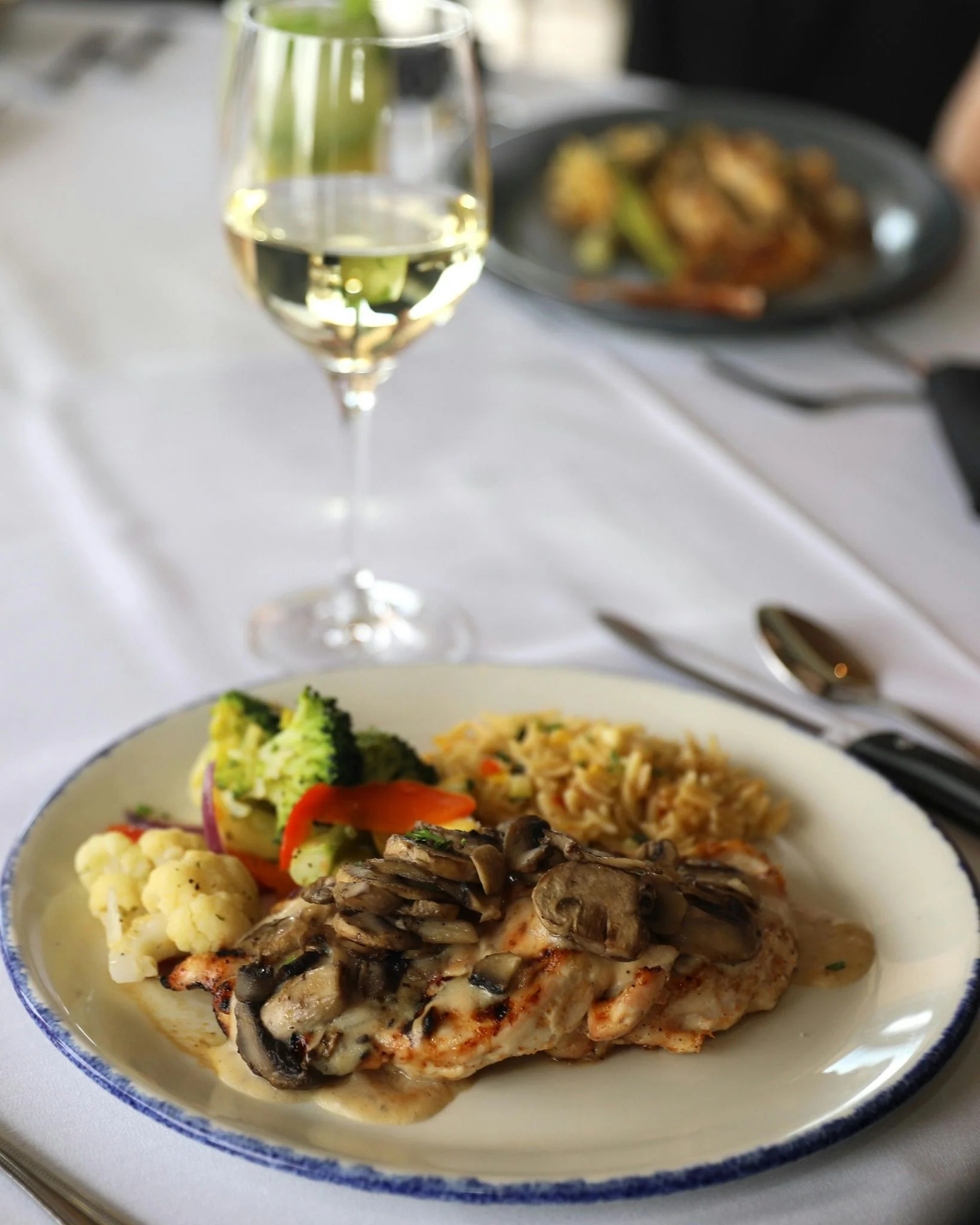 Feast Your Way: The Ultimate Dining Gift Card Collection - Image 4