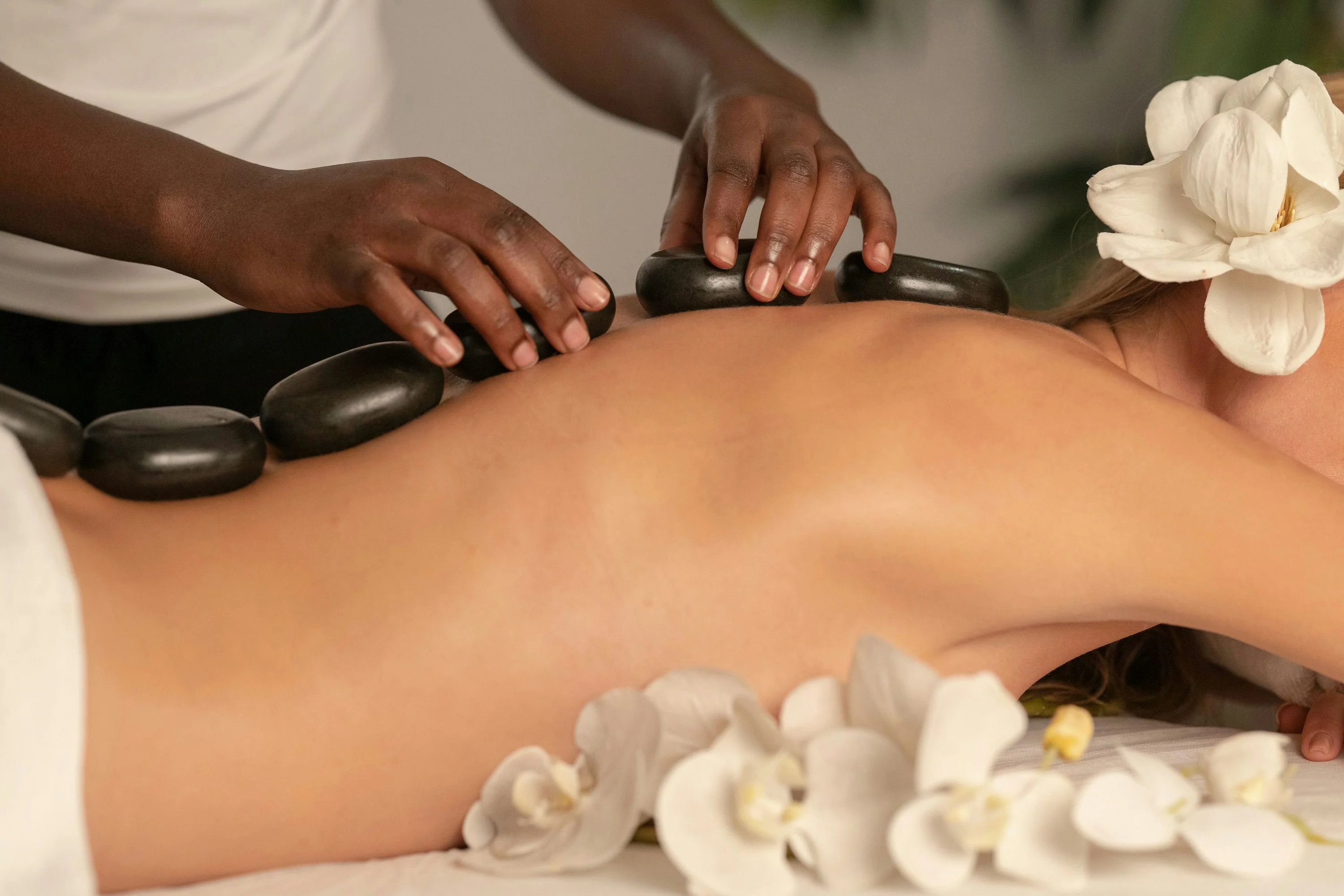 Full Body Hot Stone Massage plus Soothing Foot Massage - Image 2