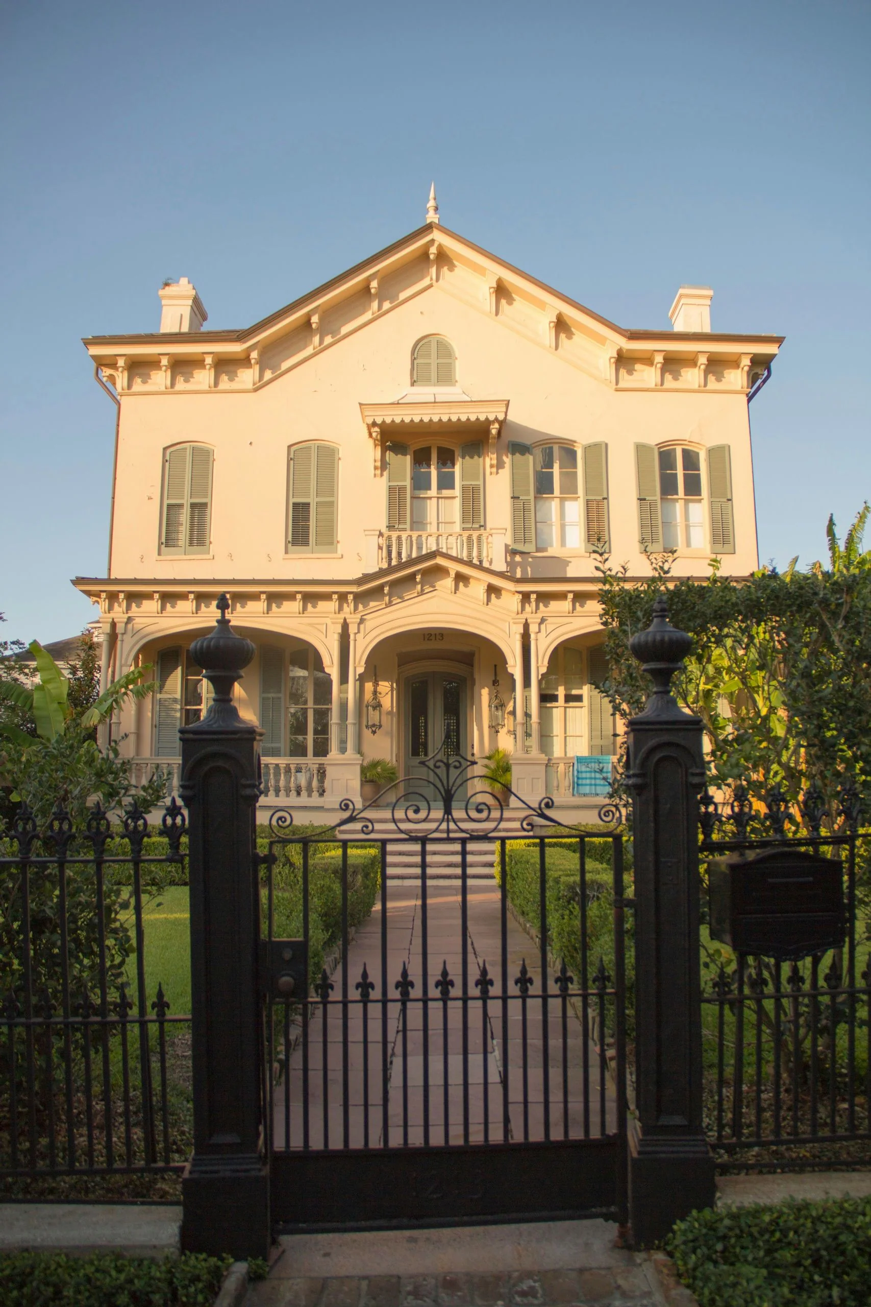 Garden District Secrets & Scandals - Image 4