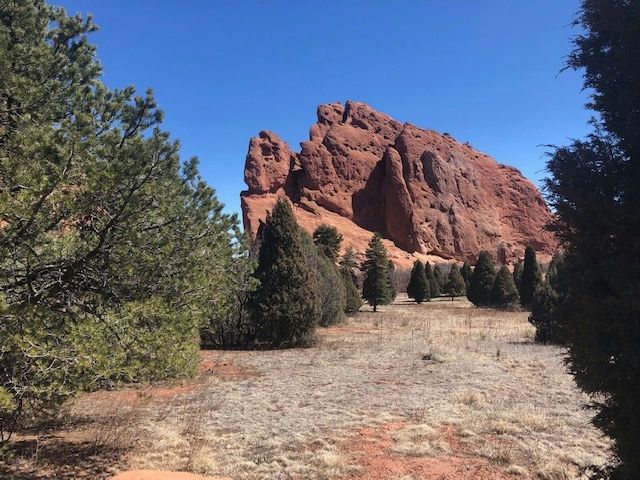 Garden of the Gods Private Walking Tour - Image 4