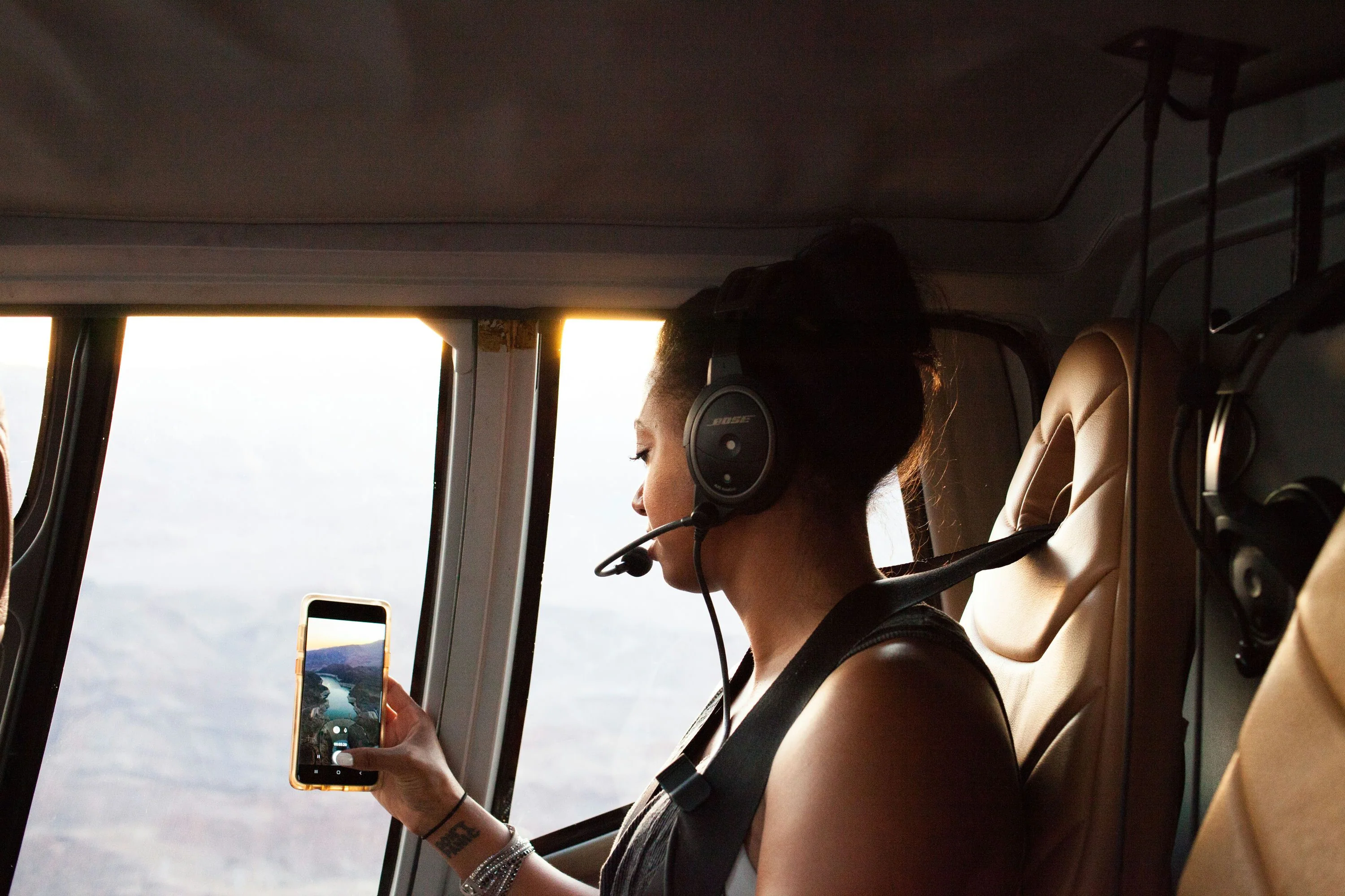 Grand Canyon Helicopter Tour with Canyon Landing & Champagne - Image 5