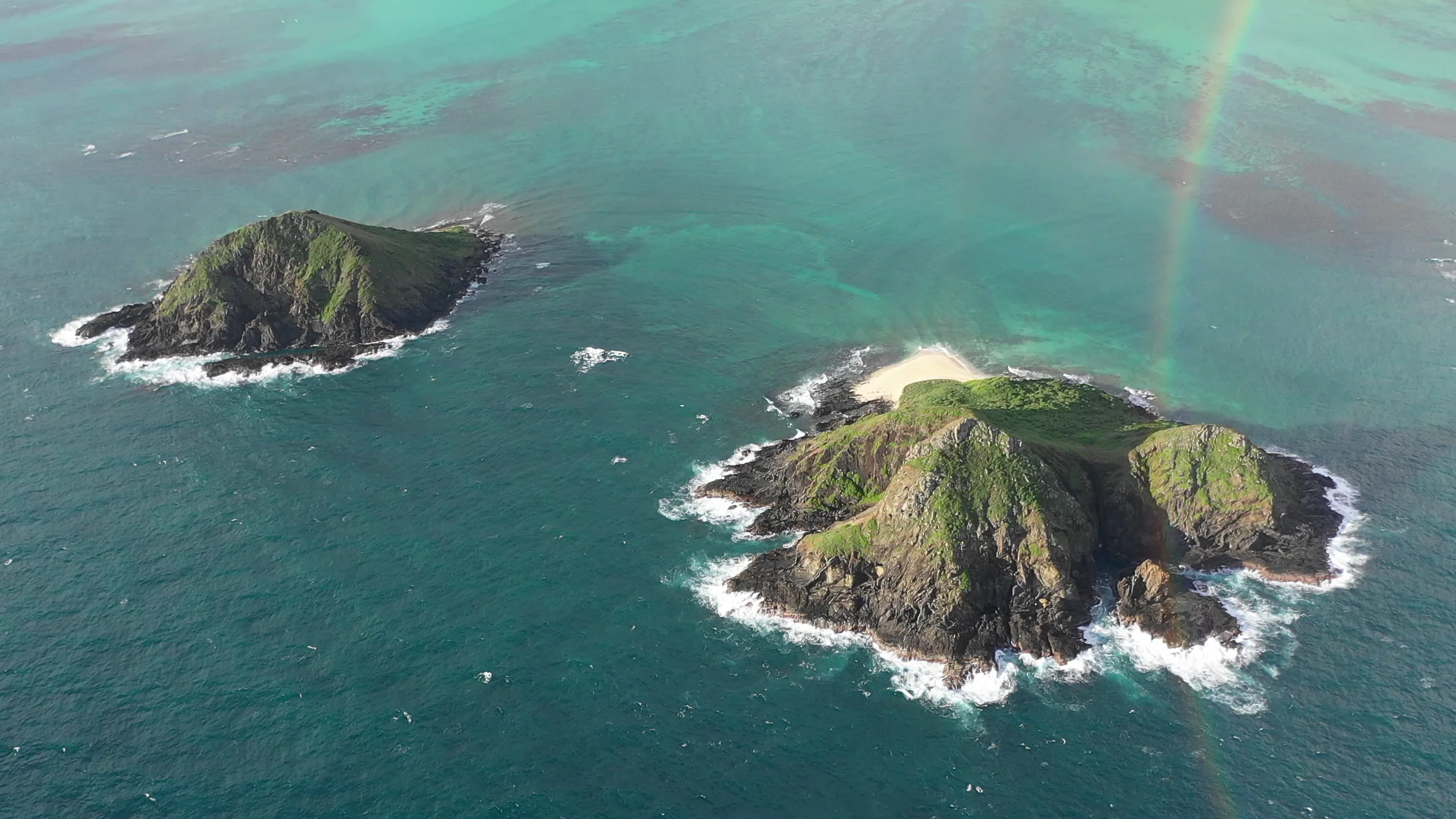 Guided Mokulua Islands Kayak Tour & E-Bike Adventure - Image 3