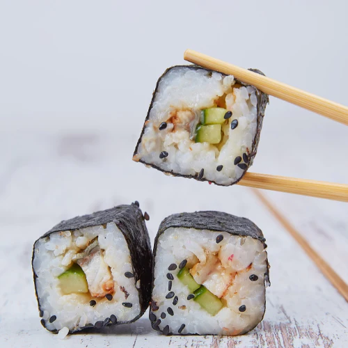 Tampa Hand-Rolled Sushi Making Class at a Brewery