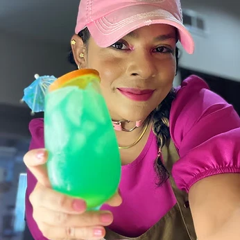 Hawaiian Cocktail and Mocktail At Home Kit - Image 3