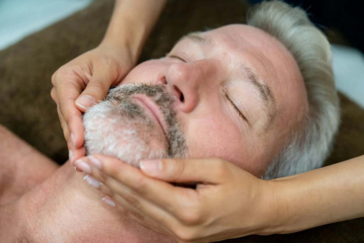 Head & Neck Massage - Image 3