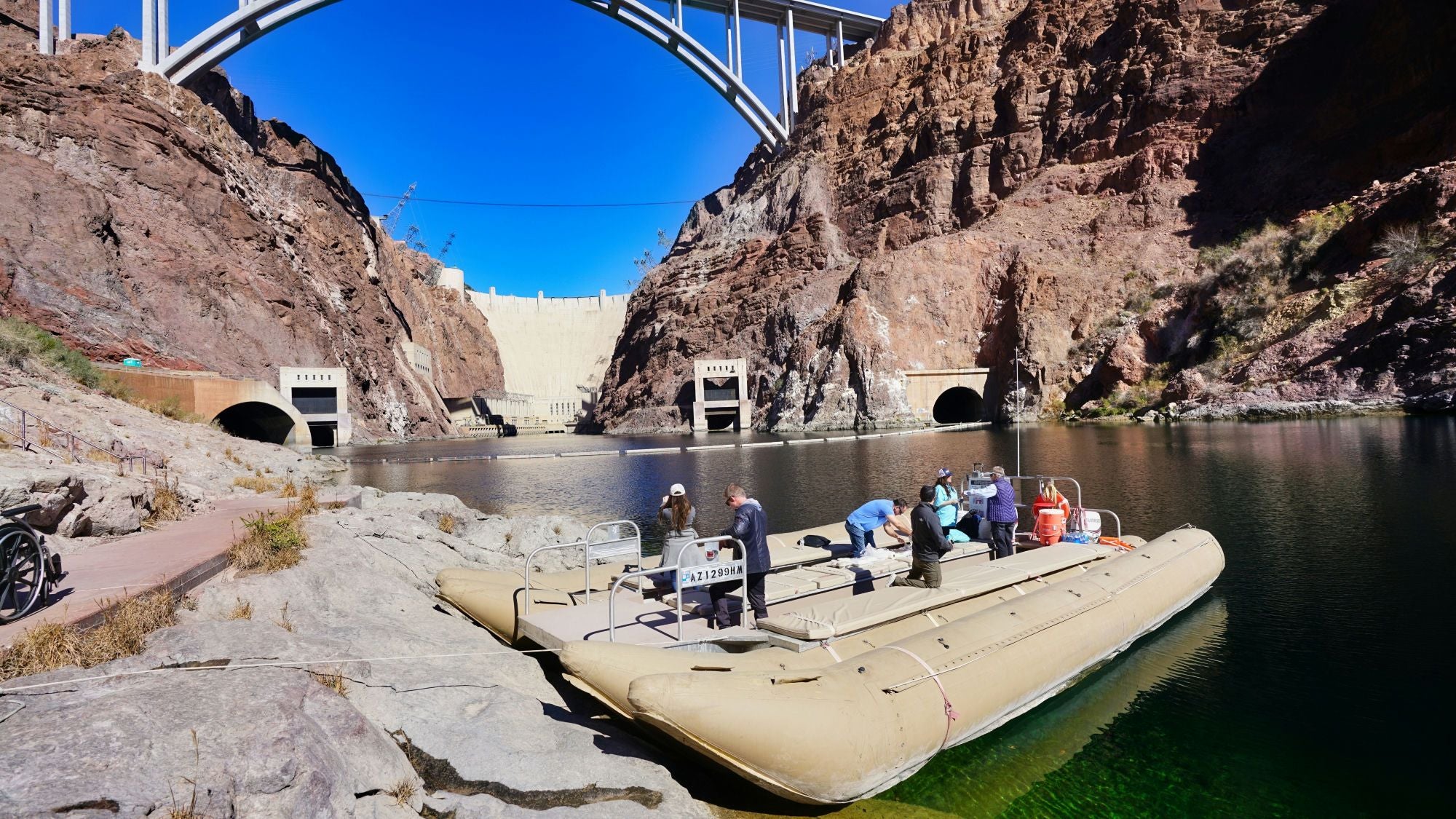 Helicopter Tour & Black Canyon Rafting Adventure with Champagne Picnic - Image 4