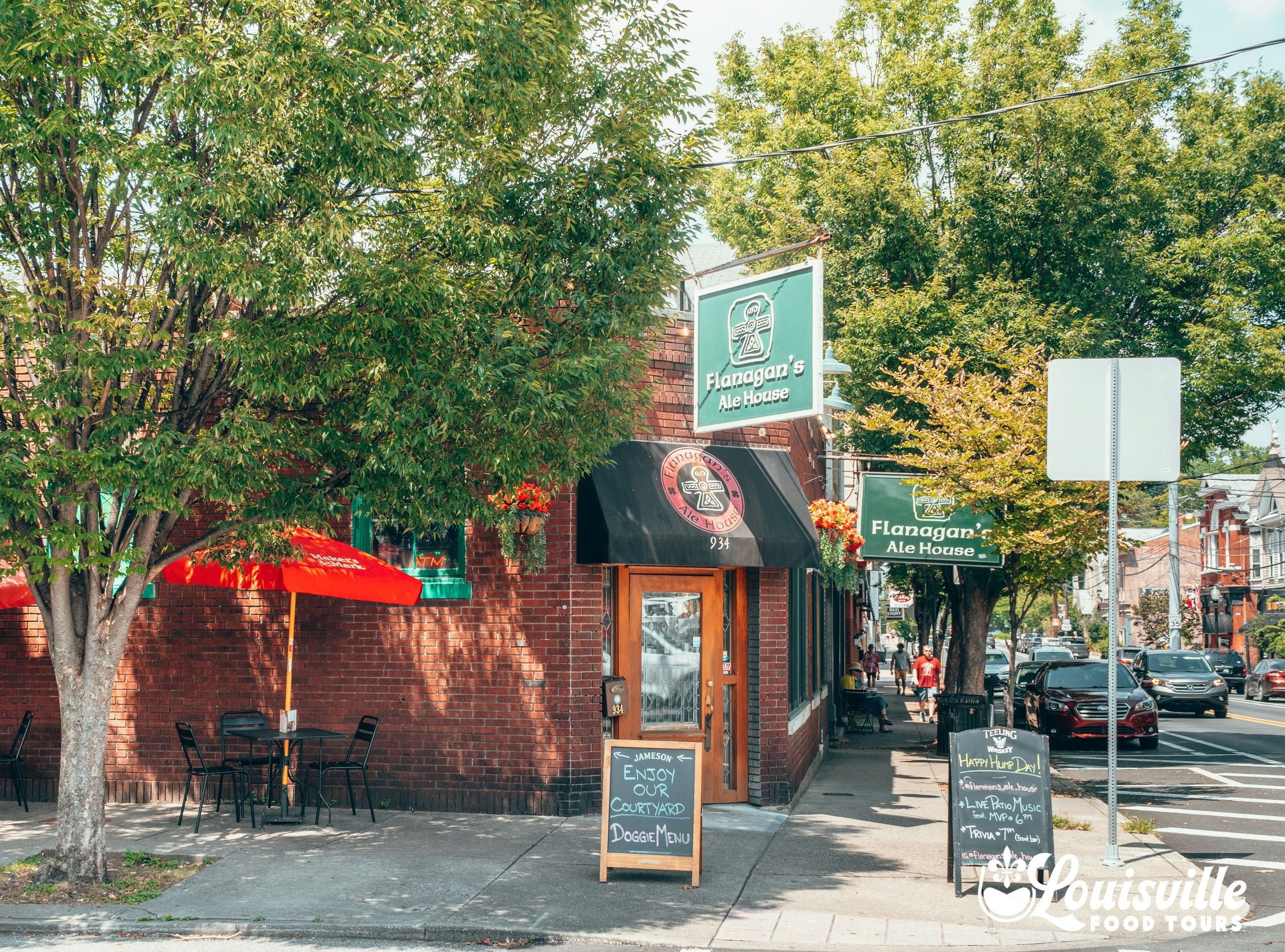 Historic Charm Tour: Food, History and Architecture in Victorian Highlands - Image 6