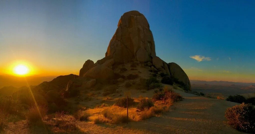 Iconic Tom's Thumb Hiking Adventure in Scottsdale