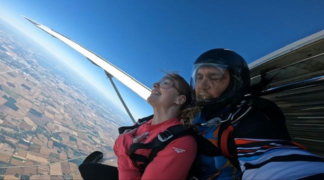 Kansas City Tandem Skydiving Experience - Image 2