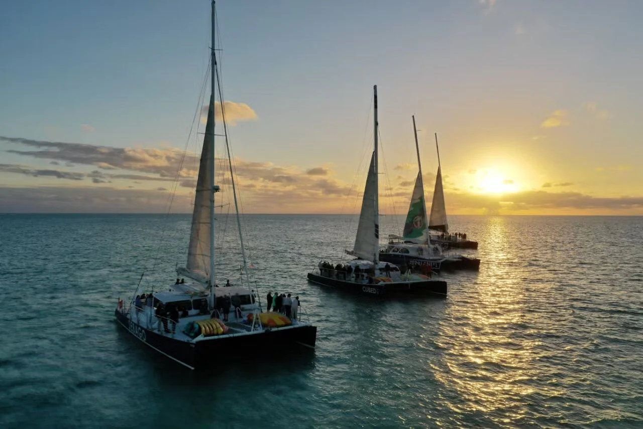 Key West Tipsy Tiki Sunset Catamaran Sail - Image 5