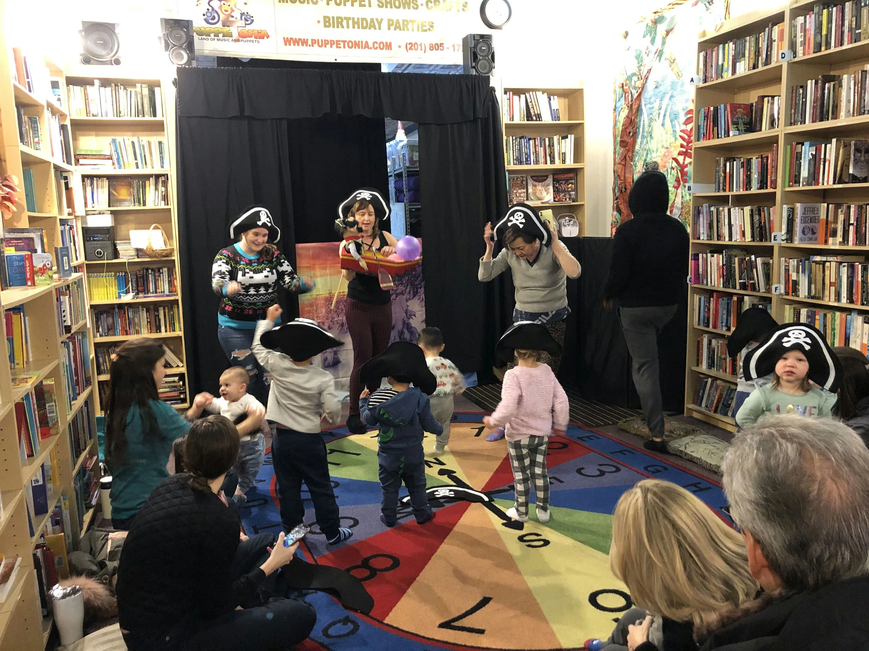 Kids Puppet Show with Music and Crafts - Image 2