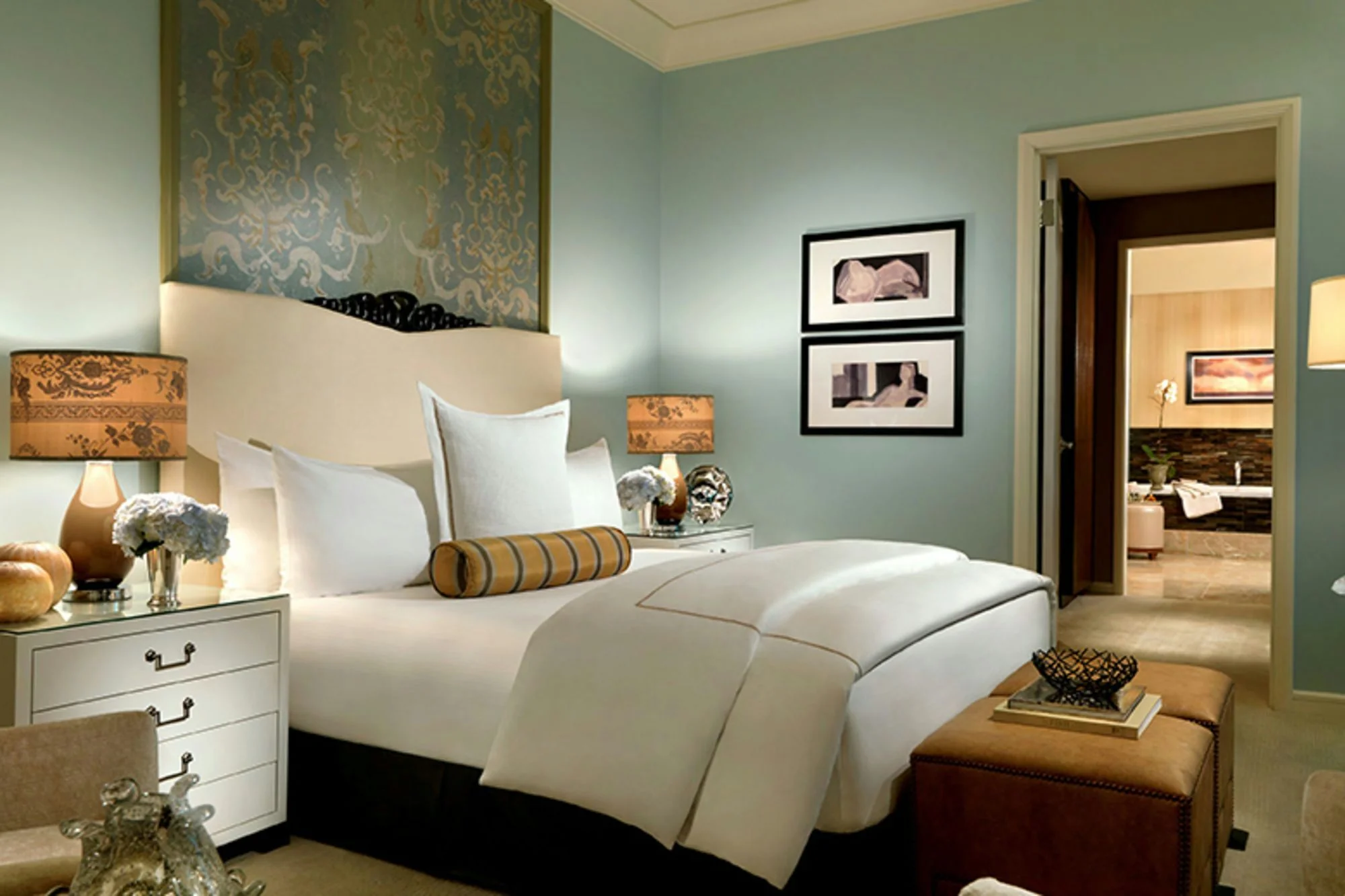 Las Vegas Lights: 1-Night Hotel Stay - Image 11