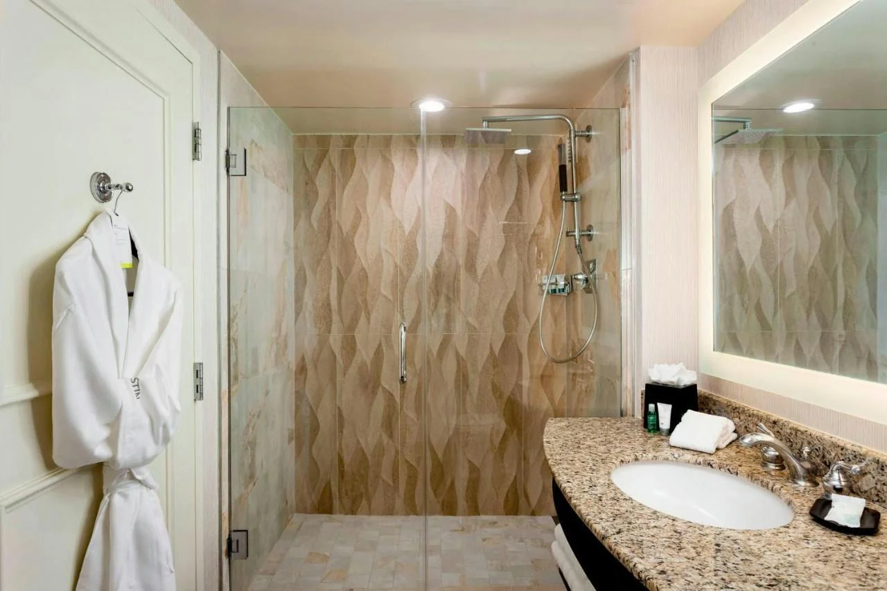 Las Vegas Lights: 2-Night Hotel Stay - Image 11