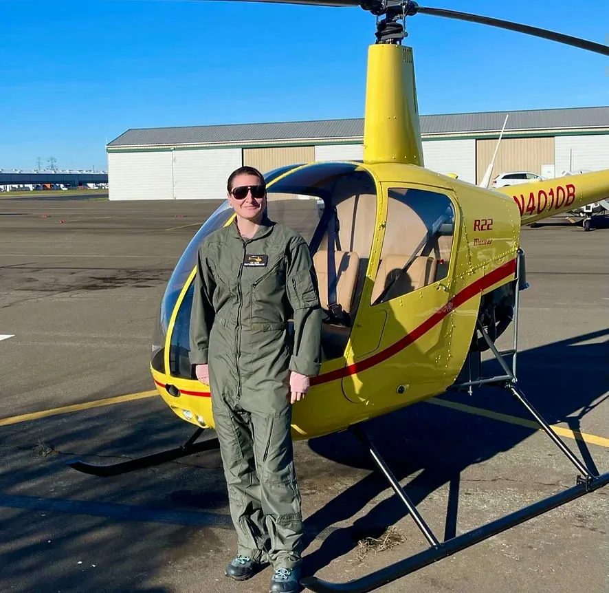 Learn to Fly an R44 Helicopter near Seattle - Image 3