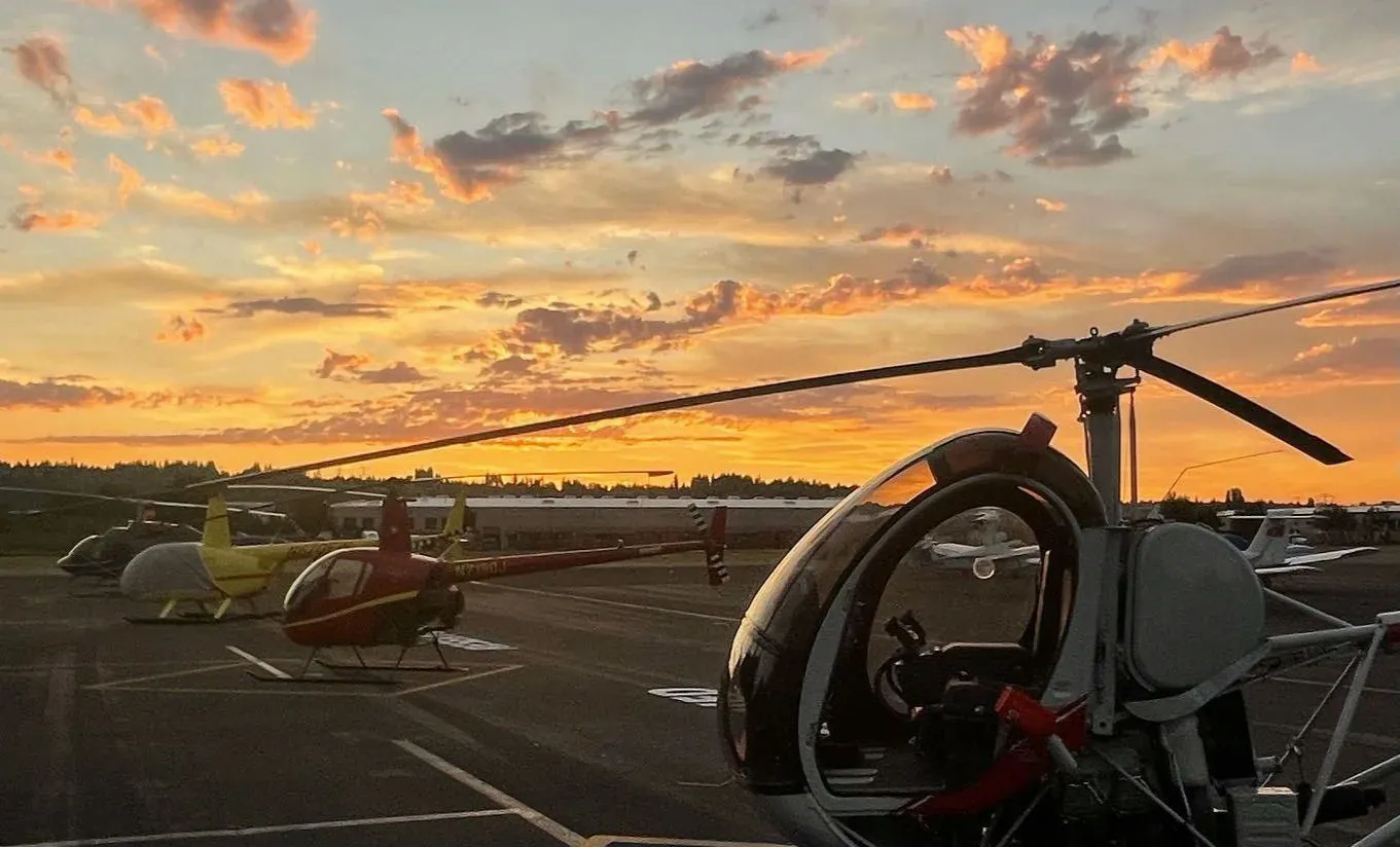 Learn to Fly an R44 Helicopter near Seattle - Image 5