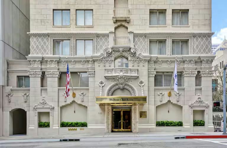 Los Angeles Escape: 1-Night Hotel Stay - Image 6