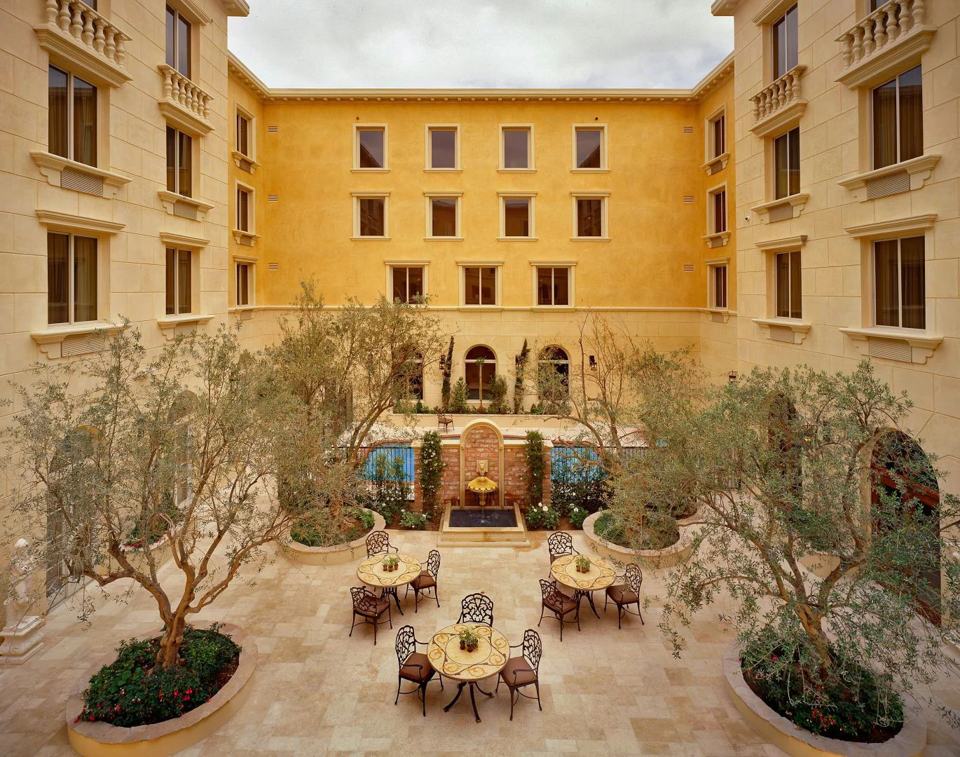 Los Angeles Escape: 1-Night Hotel Stay - Image 7