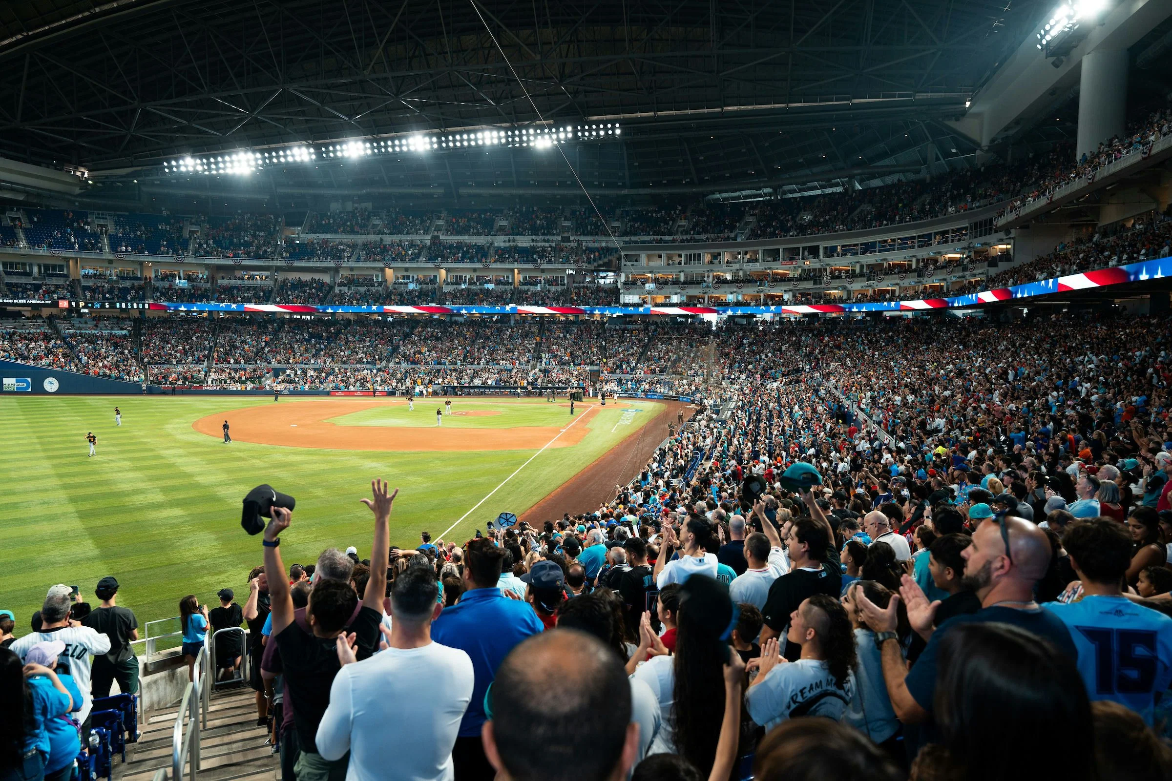 Miami Marlins Baseline Tickets & BallPark Bites & Drinks for Two - Image 4
