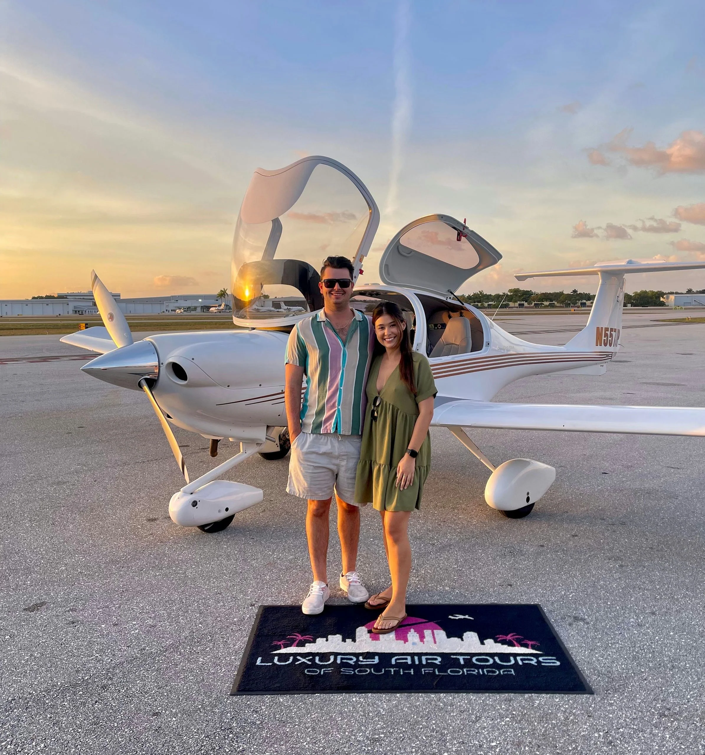 Miami Sunset Private Airplane Tour with Champagne - Image 3