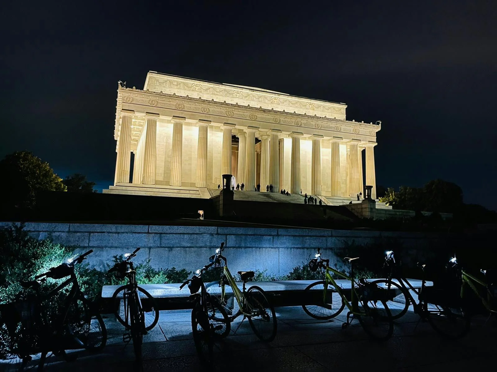 Washington DC Monuments at Night Bike Tour - Image 3