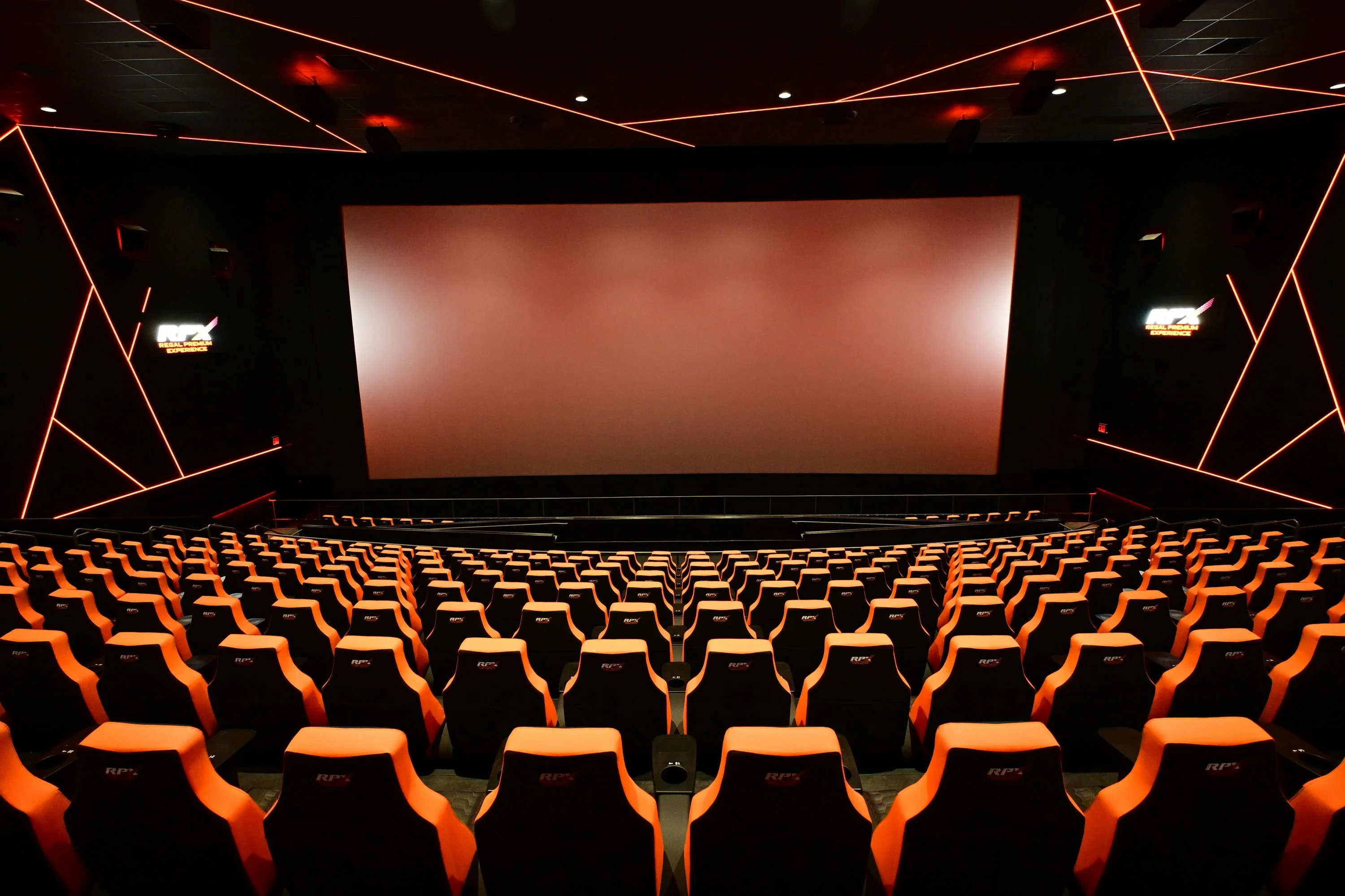 Movie Date Night for two with popcorn - Image 3