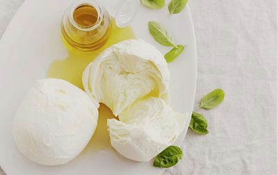 BYOB Mozzarella and Ricotta Cheesemaking Class in Seattle - Image 4