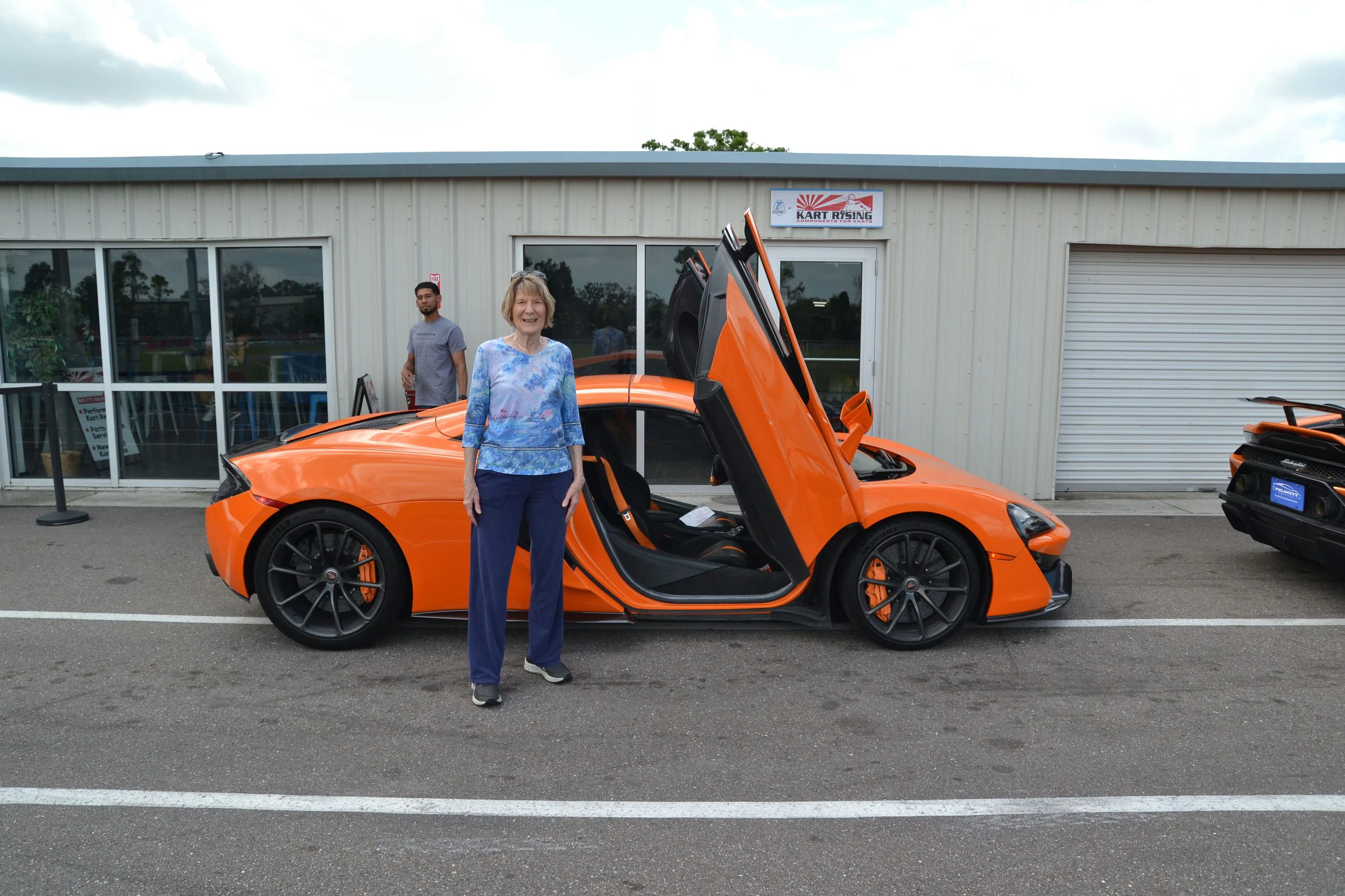 Nationwide Supercar Racing Experience: Drive 8 laps - Image 2