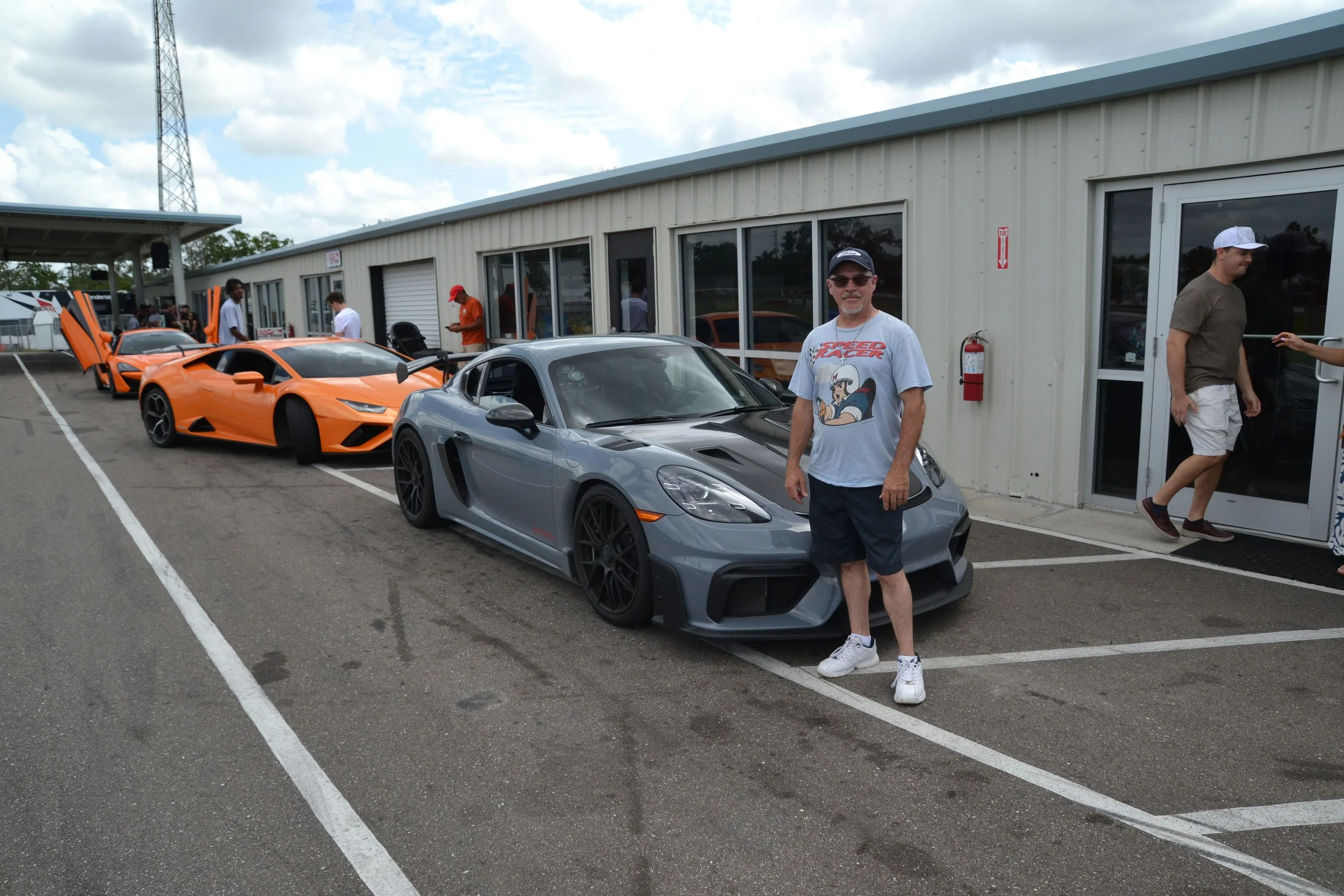 Nationwide Supercar Racing Experience: Drive 8 laps - Image 4